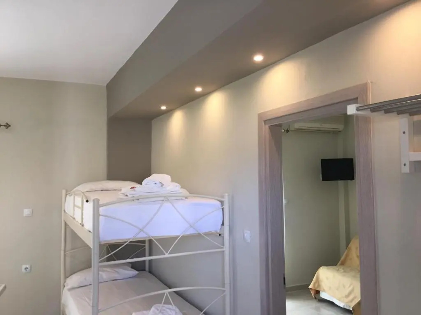 Tsatsoni - Anastasiou Studios