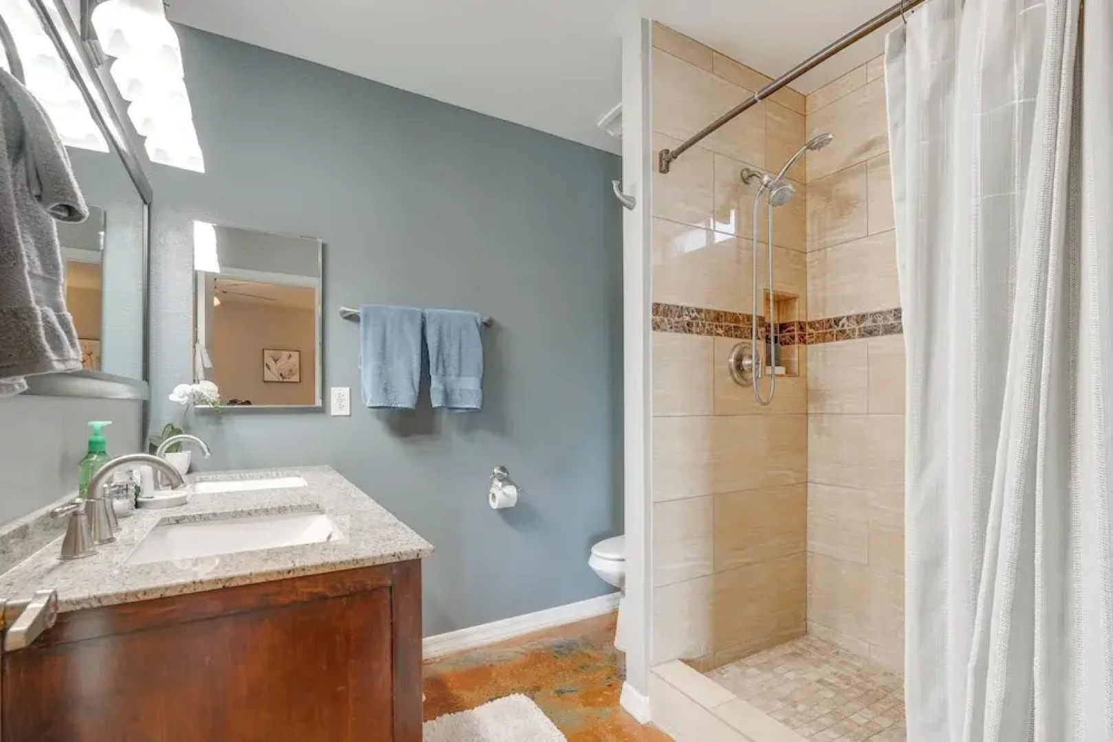 5 Mi to Asu: Tempe Home w/ Heated Pool & Fire Pit