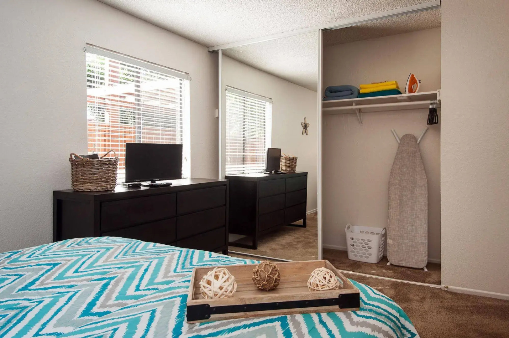 Sunshine Suites at Midway