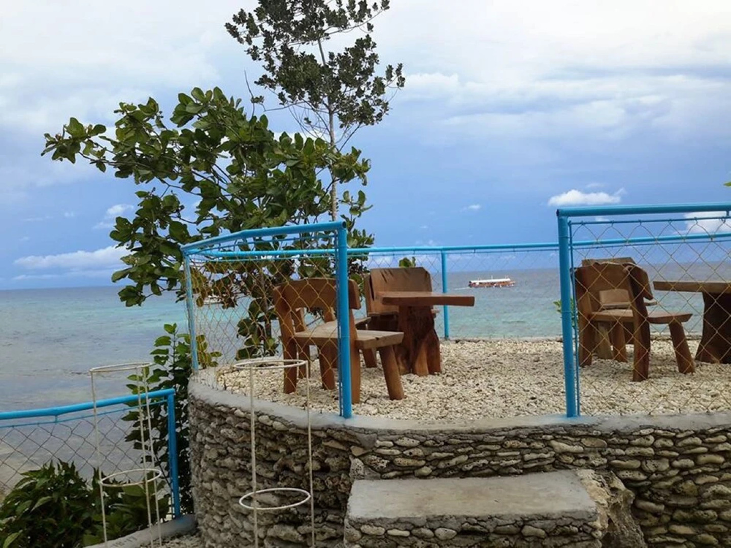 La Isla Bonita Talikud Island Beach Resort