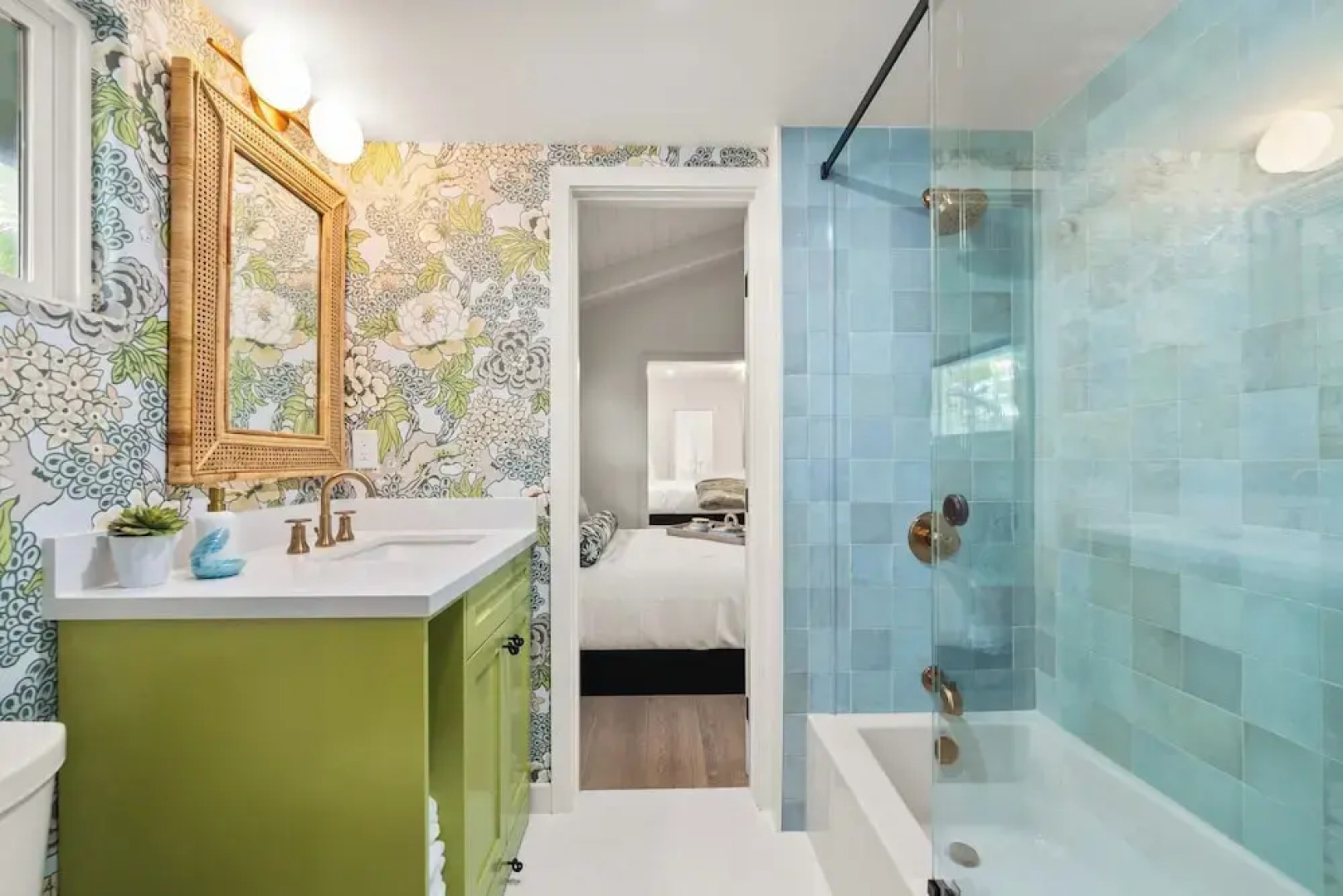 Palione Papalani by Avantstay New $1.5m Remodel Steps From Kailua Beach w/ Private Pool & Hot Tub