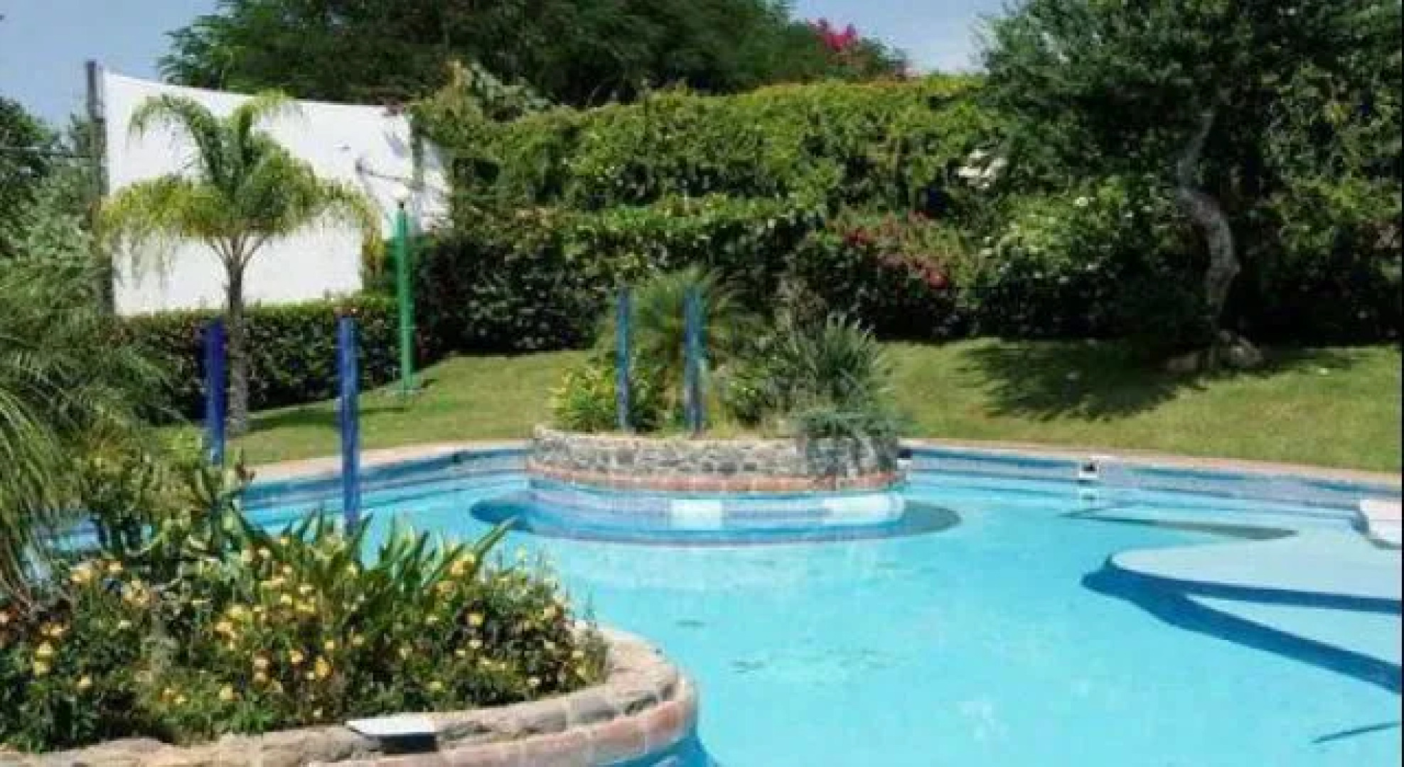 Montroi Hotel and Fitness