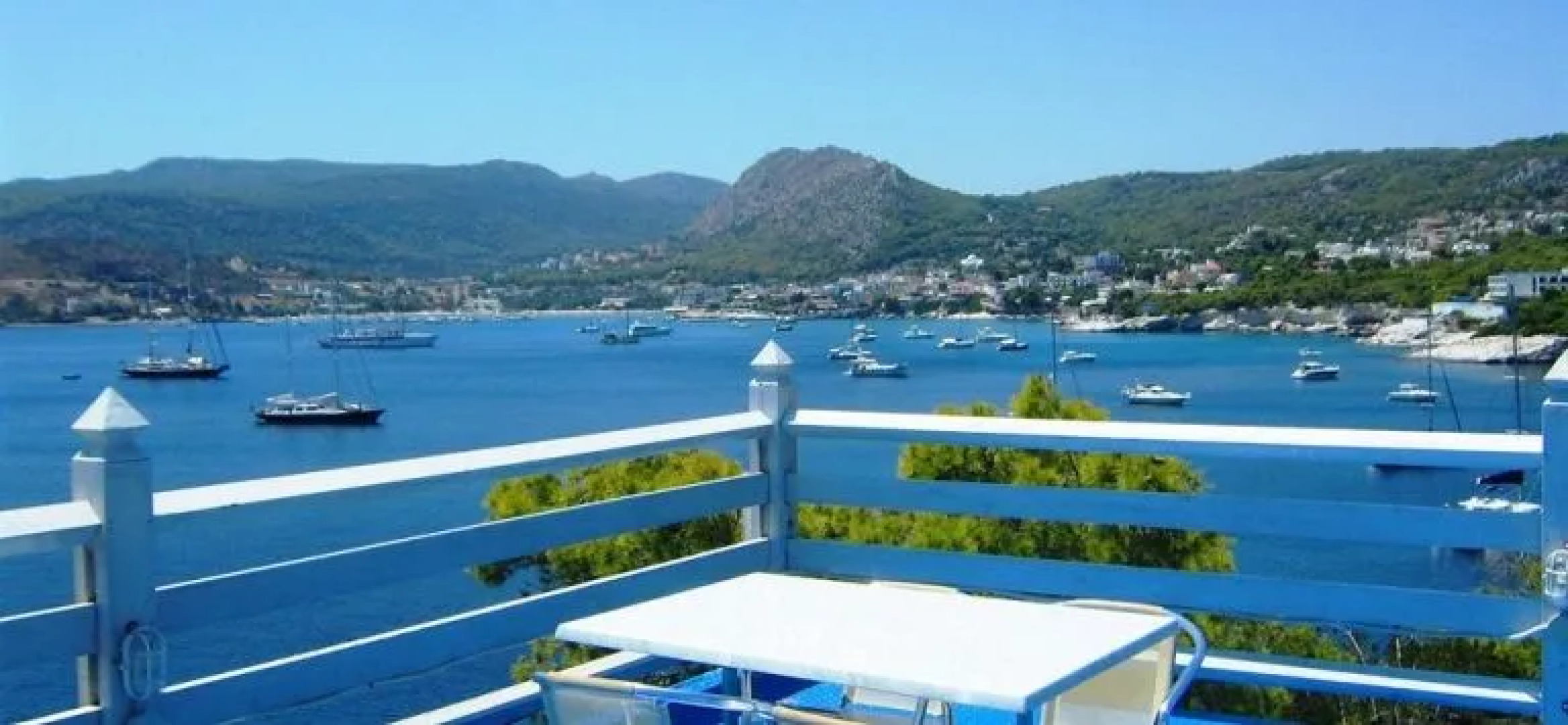 Kavos Bay Seafront Hotel