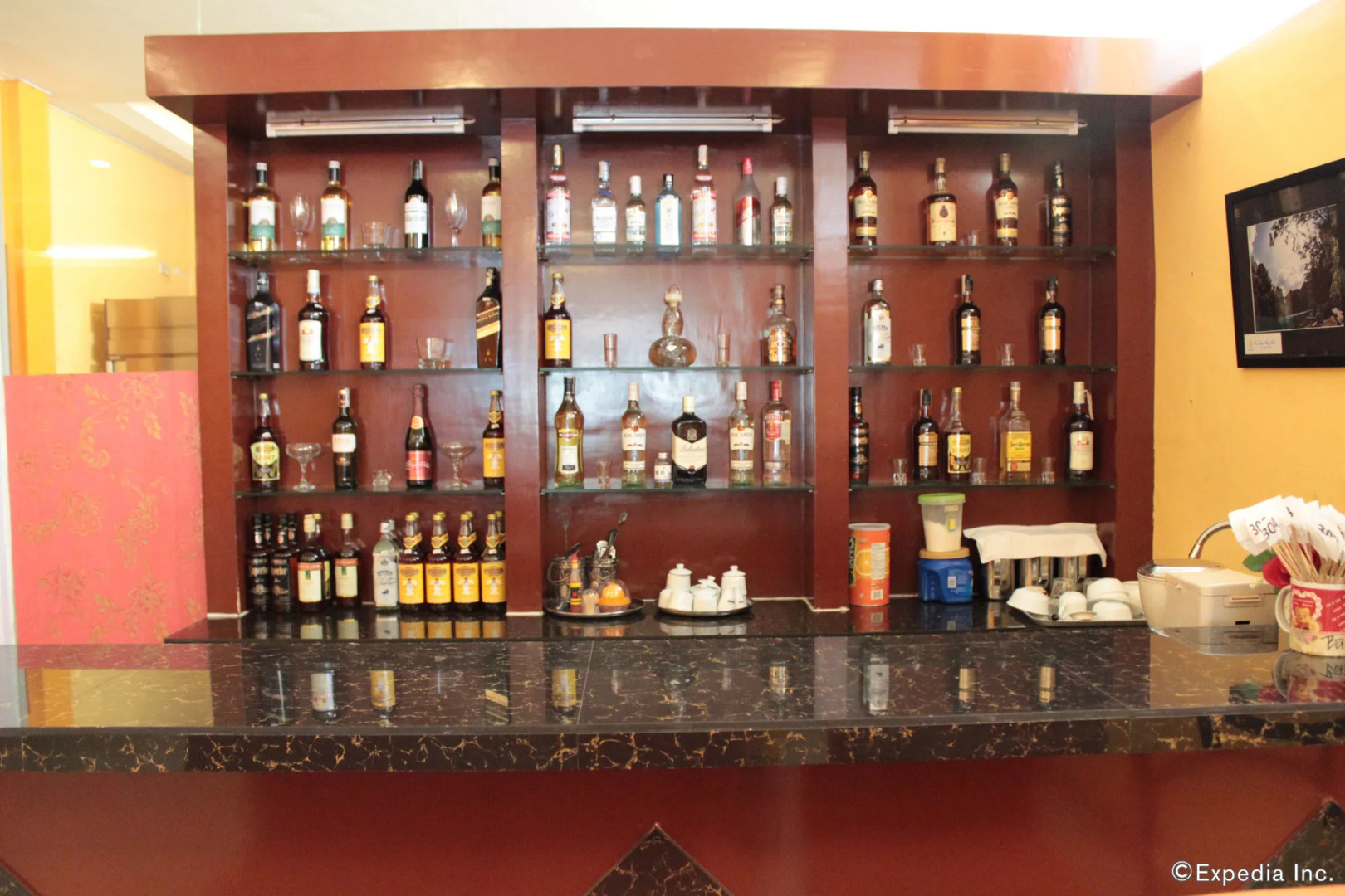 One Averee Bay Hotel