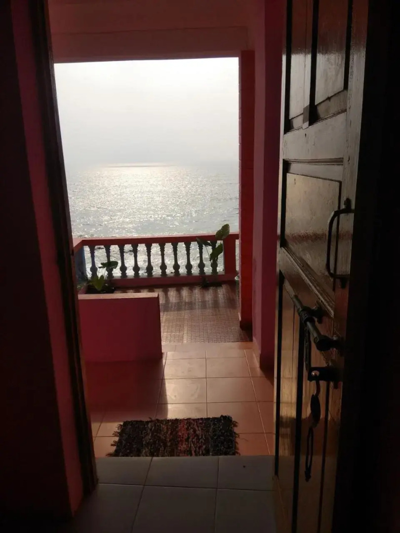 Goroomgo Om Ganesh Naik Cliff Side Guest House Goa