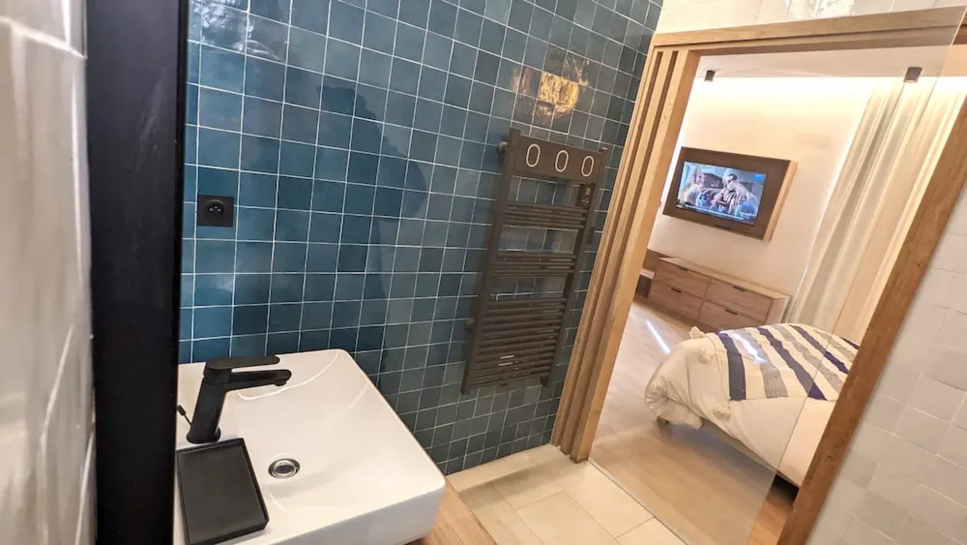 Intense Boutik Hôtel
