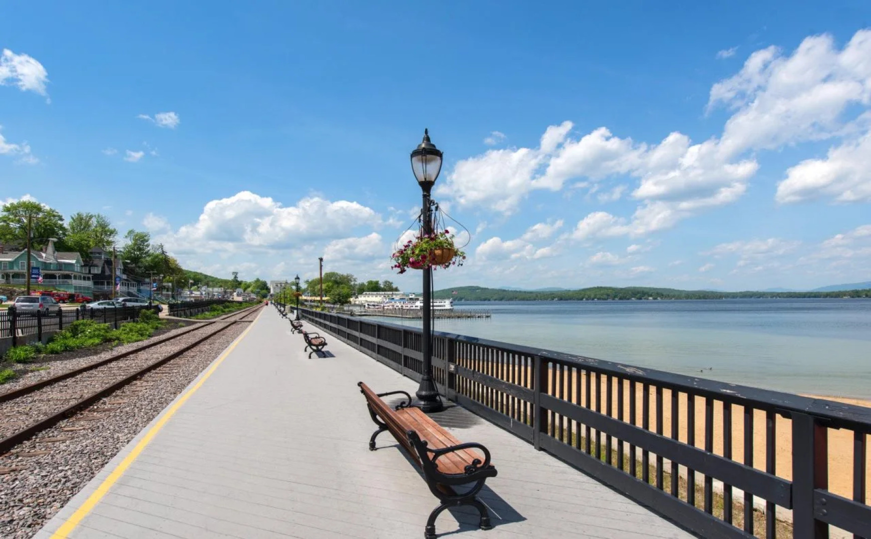 Holiday Inn Express Hotel & Suites Tilton - Lakes Region