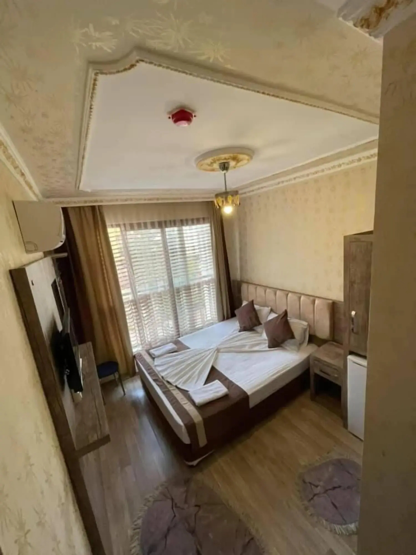 Ozgur Hotel