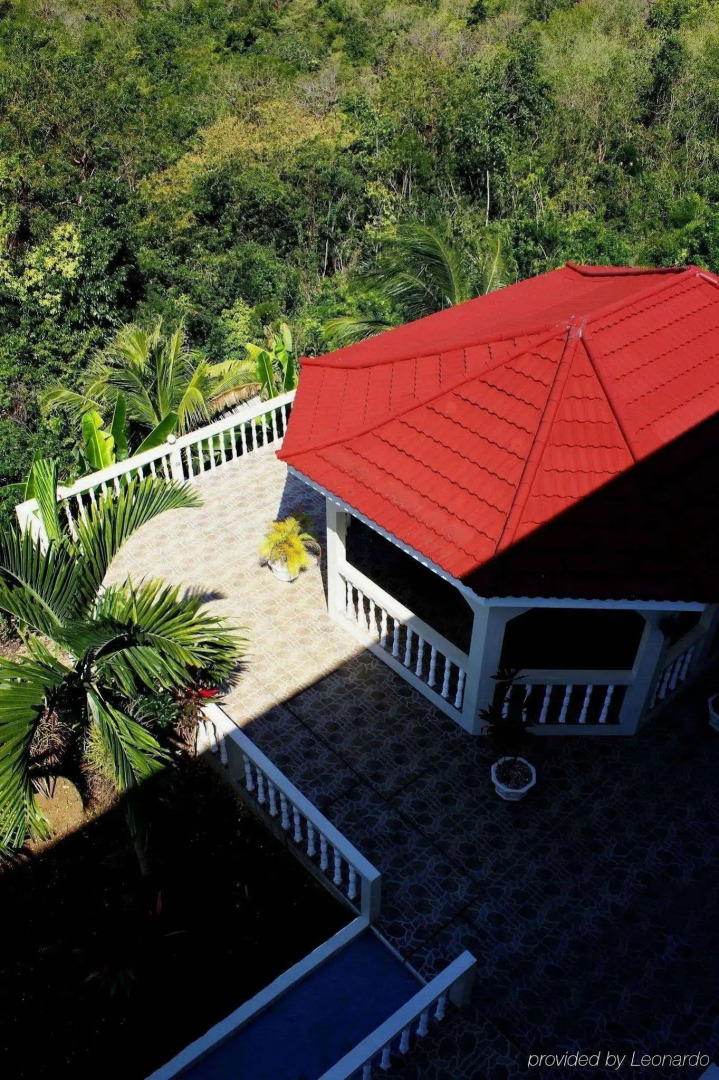 Retreat Guesthouse Luxury Suites