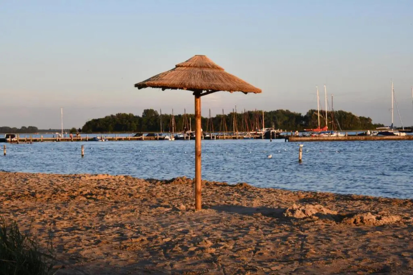 luxe Villa Maroma Regal aan Veerse Meer met gratis 4 Ebikes