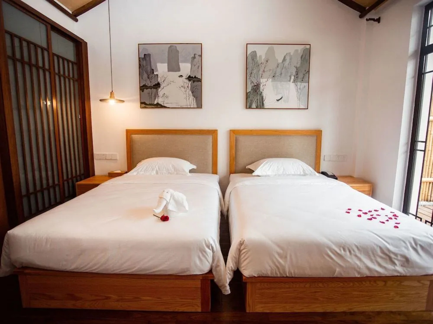 Yuanxiang Hot Spring Resort Hotel