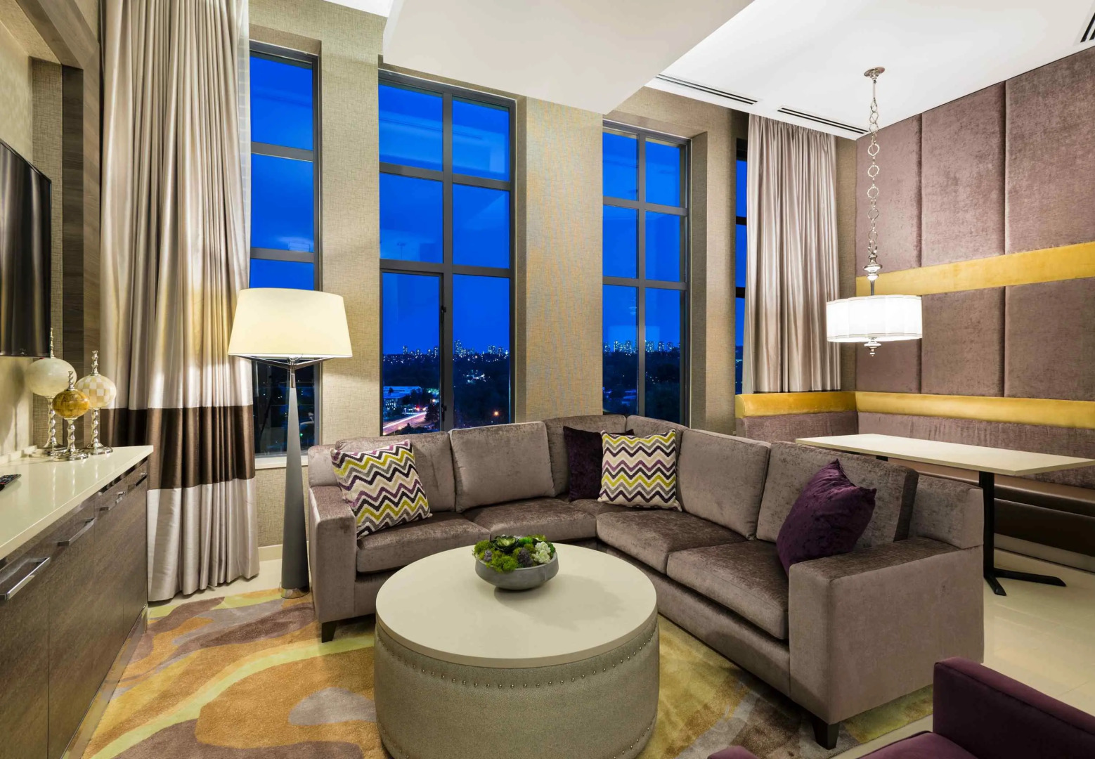 Delta Hotels by Marriott Burnaby Conference Centre