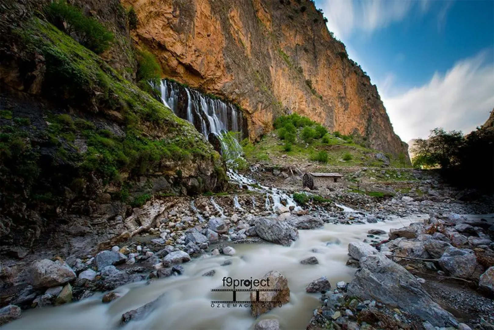 Kapuzbaşı Şelalesi Baştürk dinlenme tesisleri