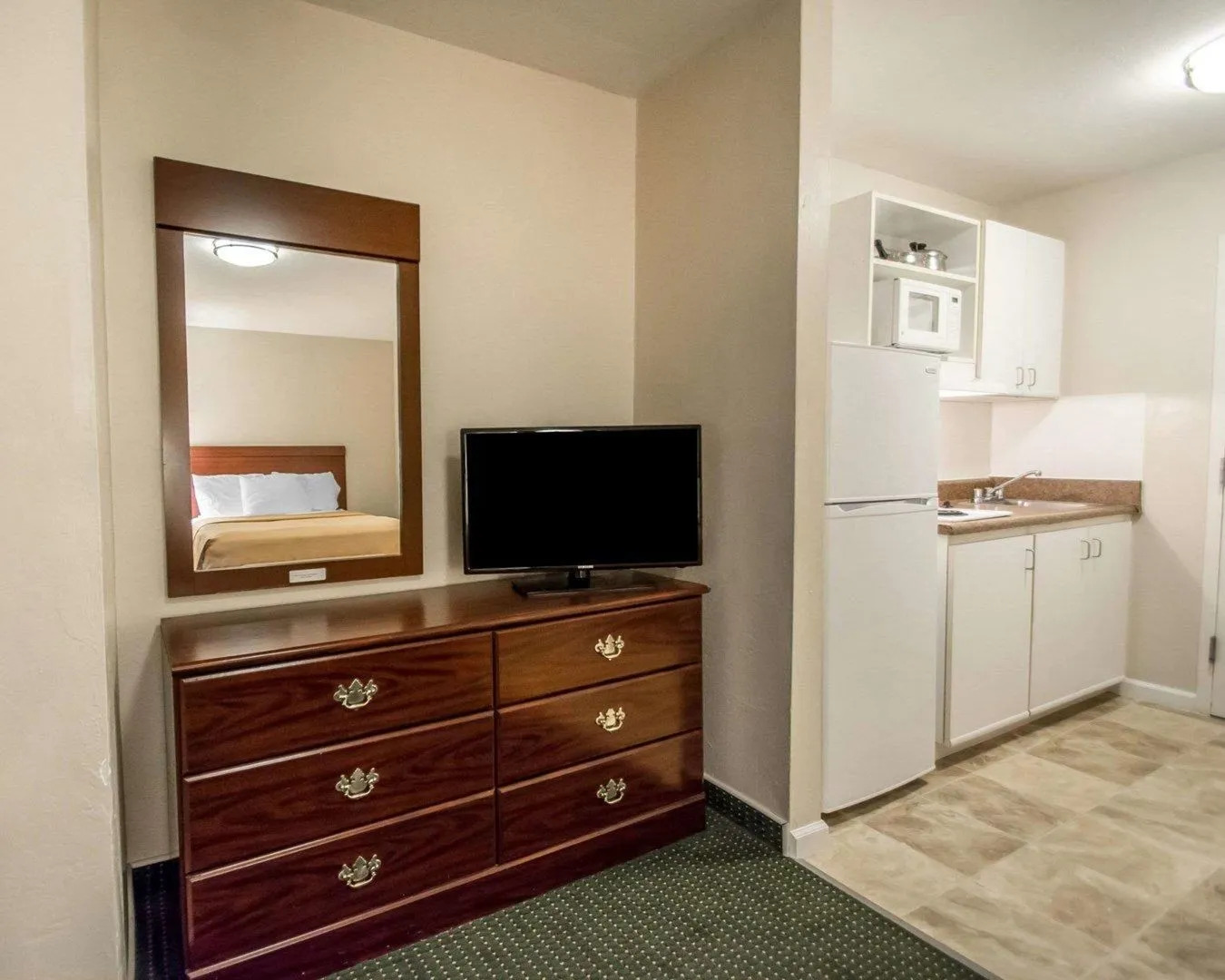 Suburban Studios Melbourne Airport