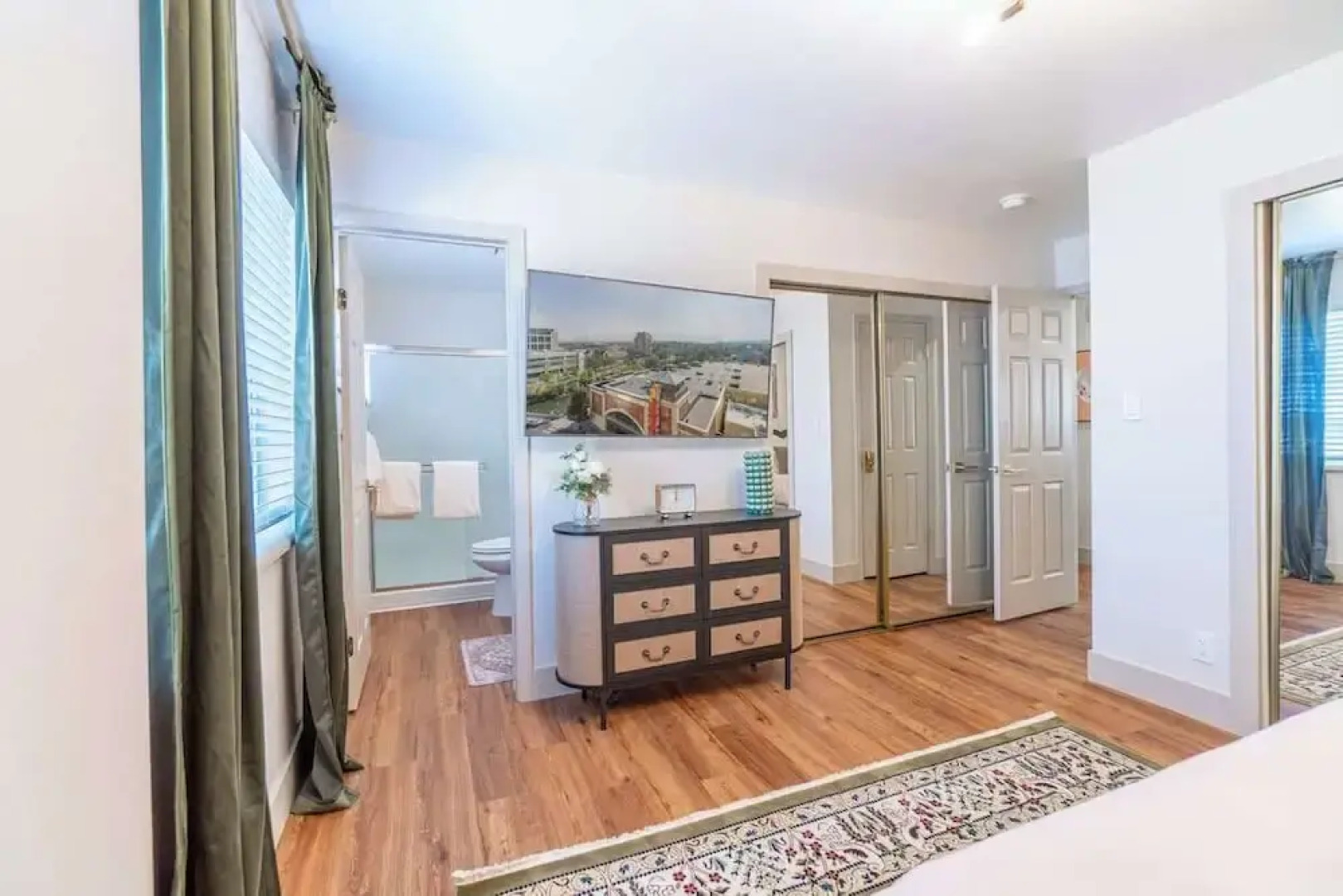 The Deco Retreat - UNR - Pet Friendly