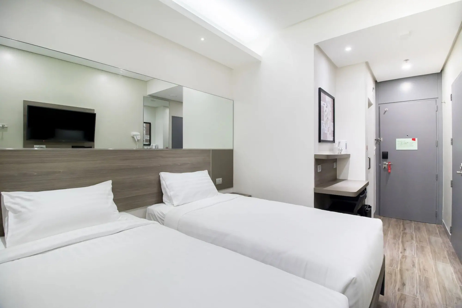 Red Planet Manila Binondo