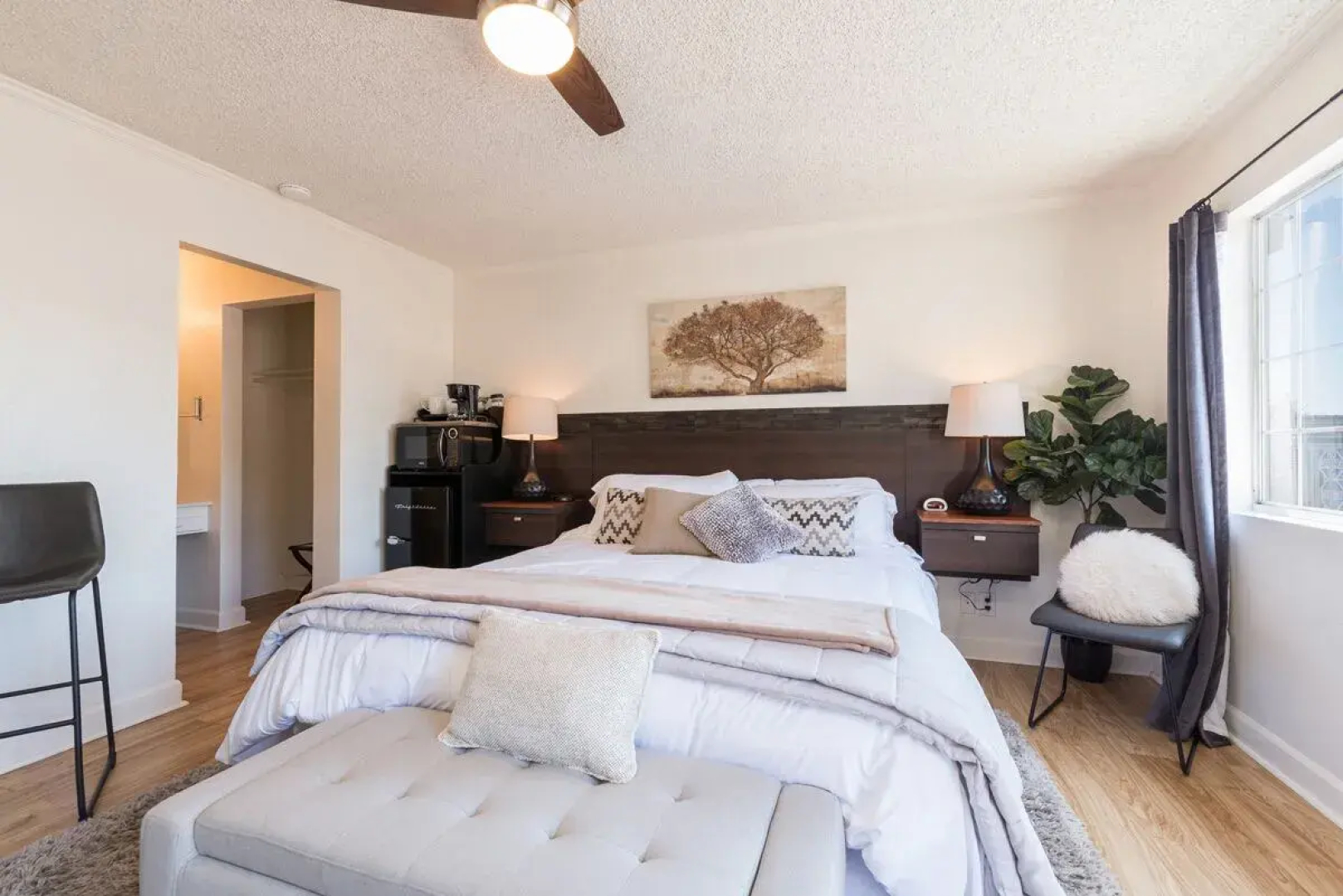 Shell Beach Inn