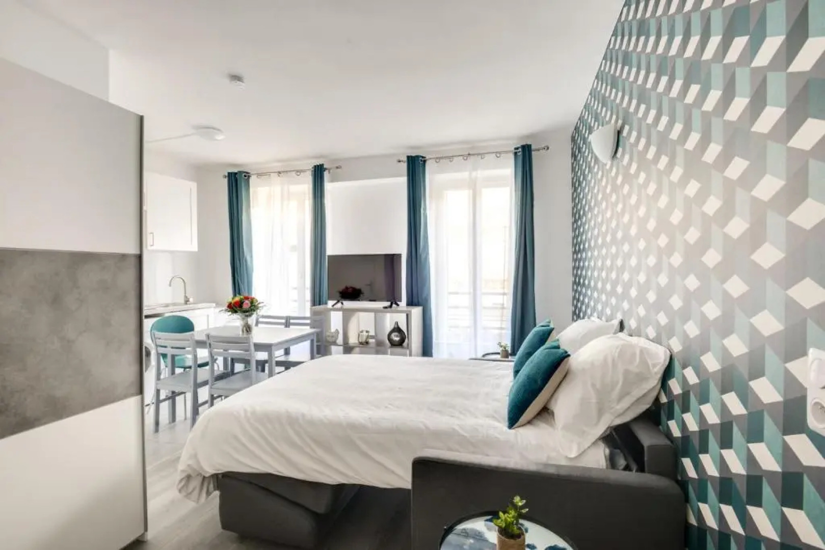 801-Suite Luxury, APT Terrace, Door of Paris- PRM