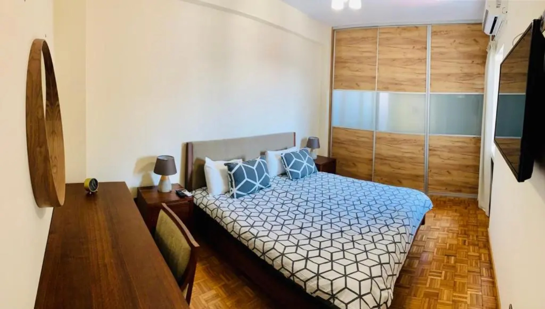 luxury 2 bed room apartment fully furnished
