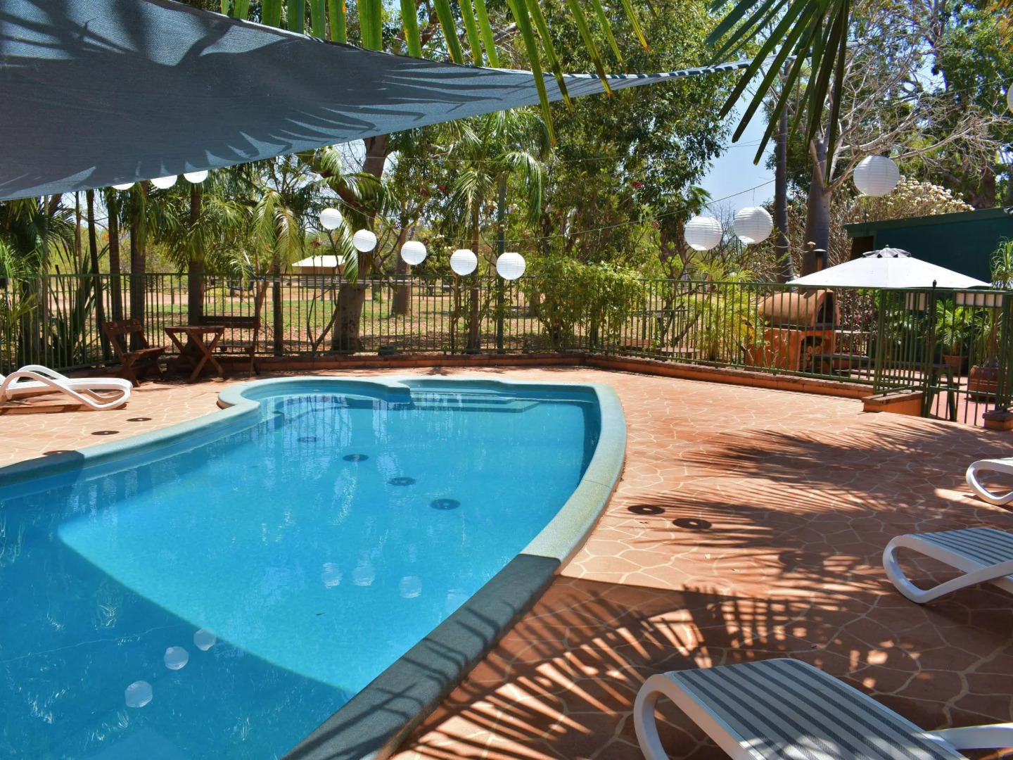 Parry Creek Farm Tourist Resort & Caravan Park