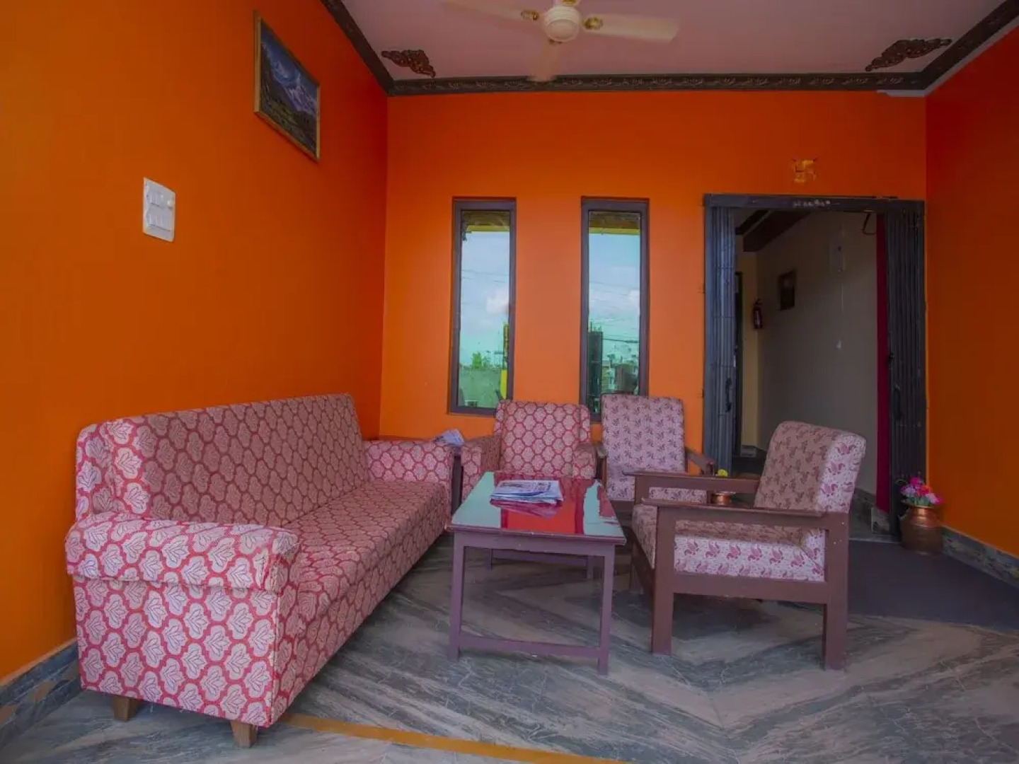 OYO 348 Hotel Park Treasure