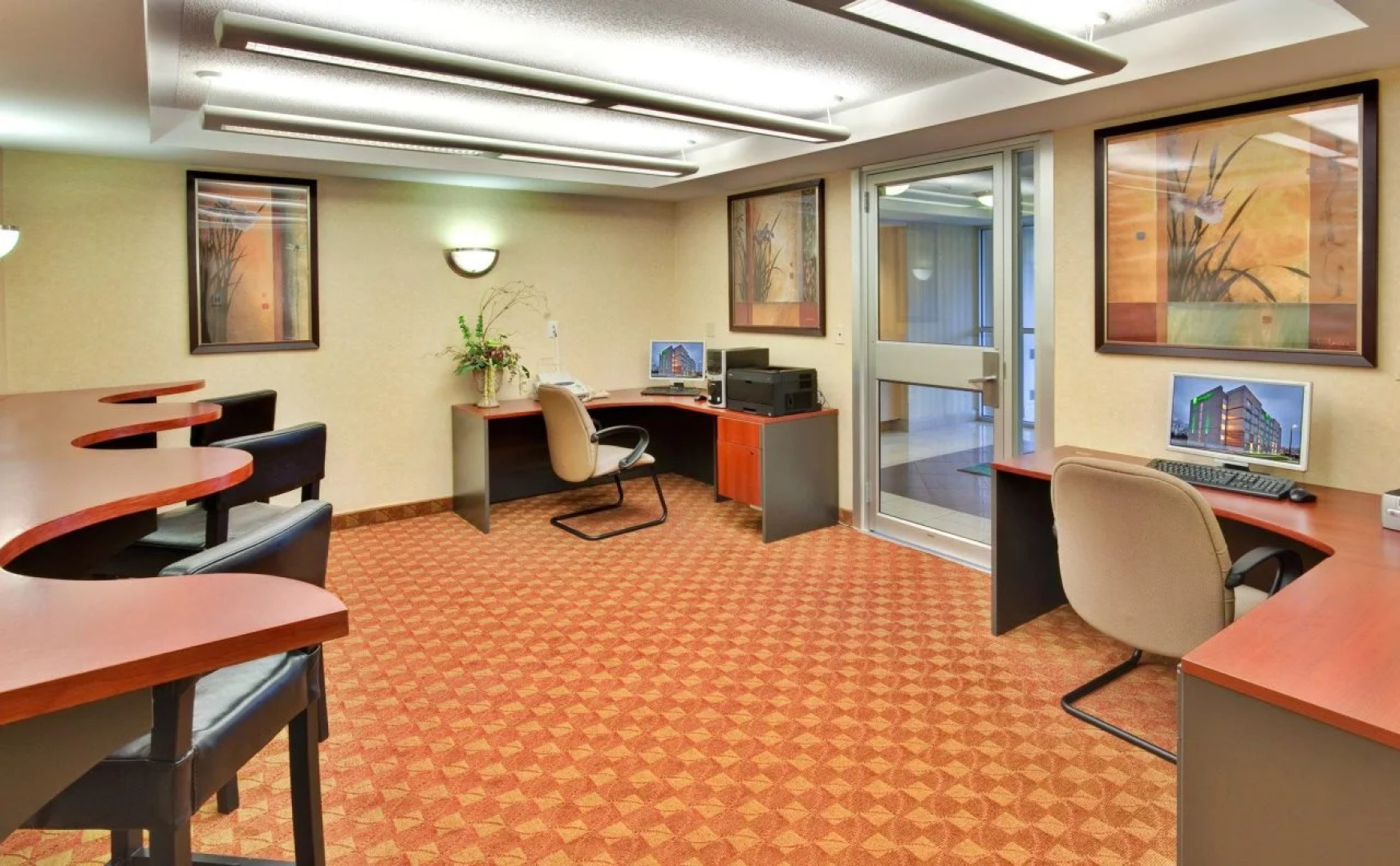 Four Points by Sheraton Point Edward Sarnia