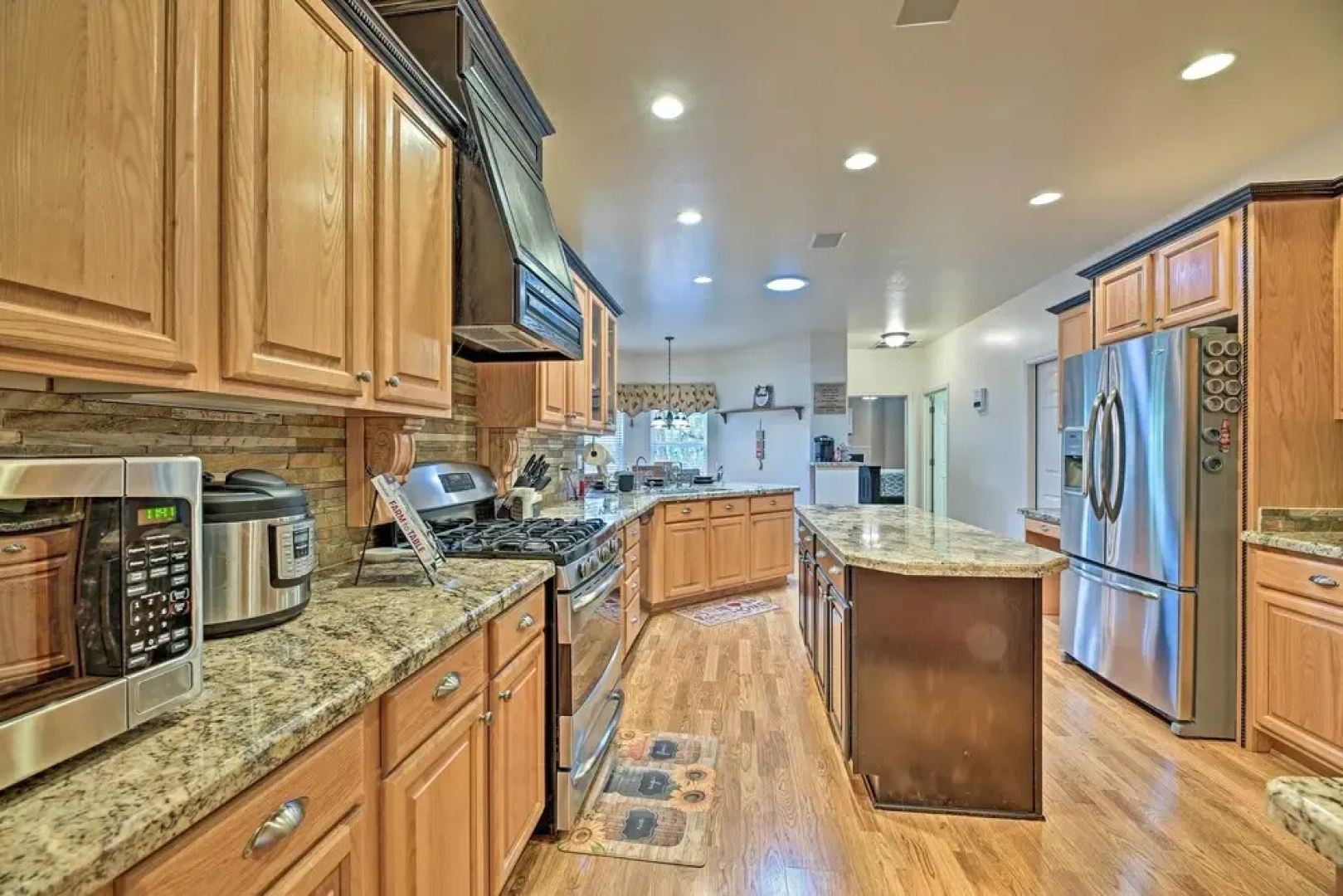 Upscale Show Low Haven w/ Fire Pit & Game Room!
