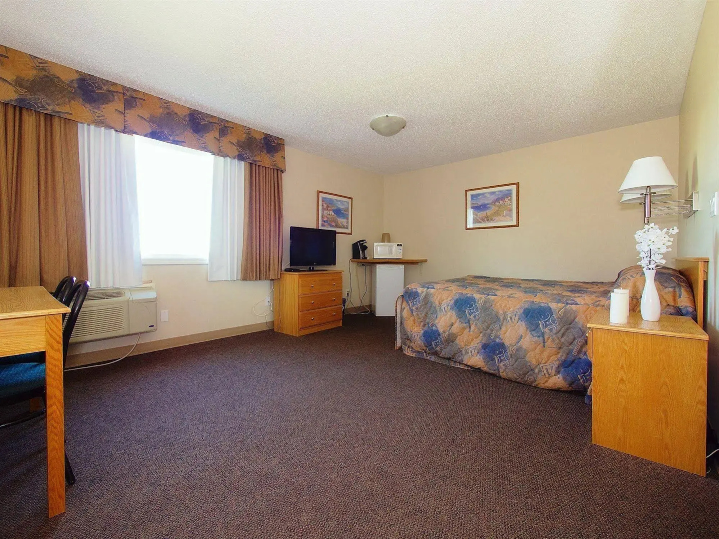 Best Maple Inn