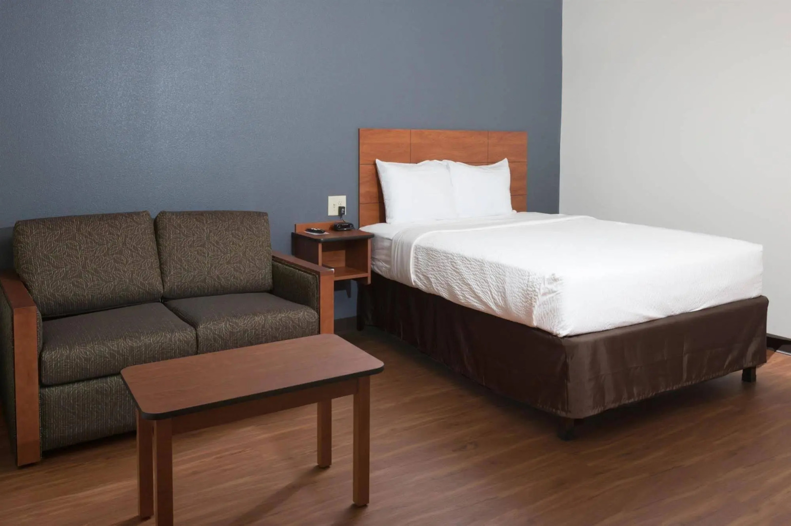 WoodSpring Suites Lafayette