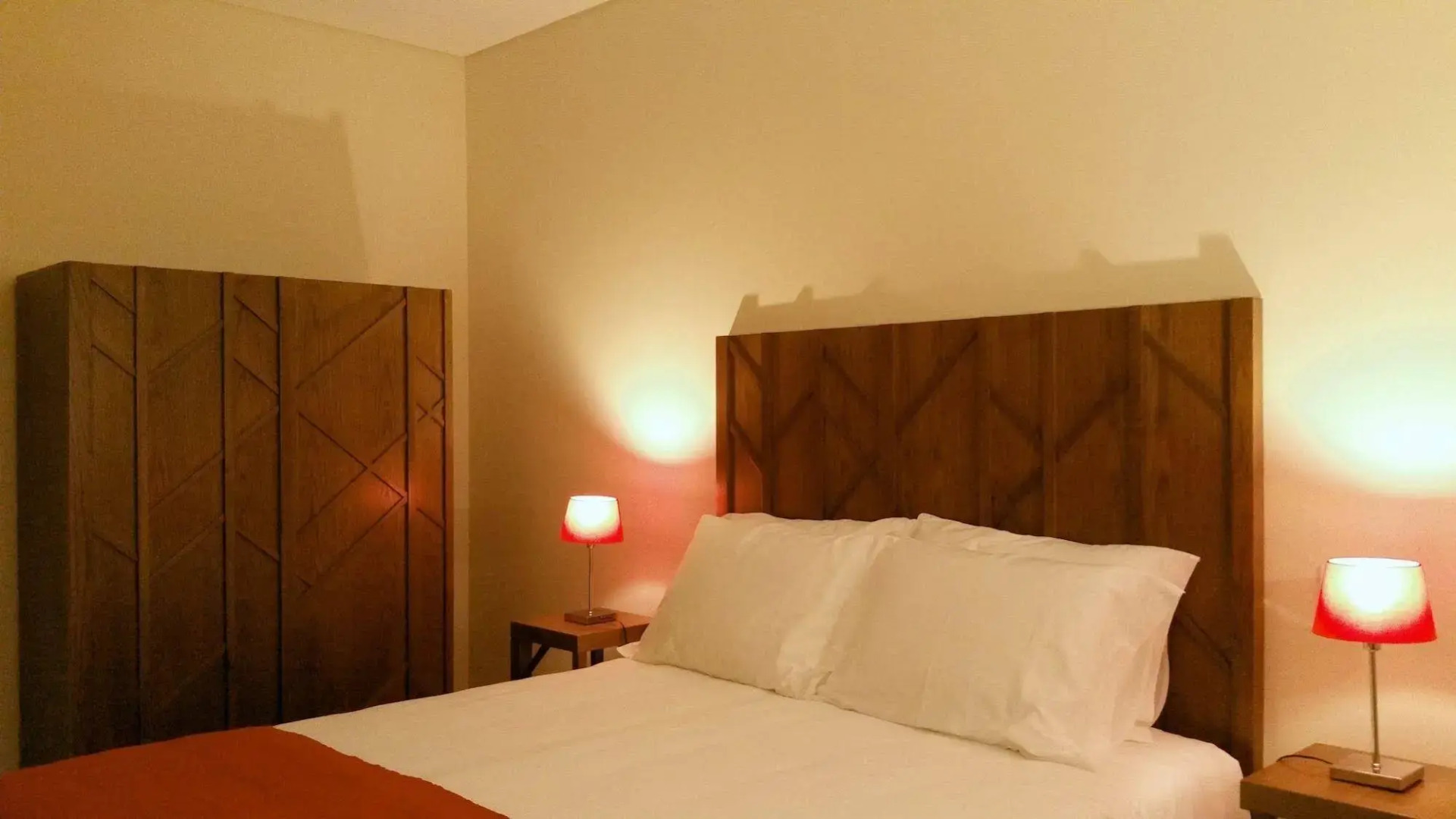 Casas do Monte de Roques