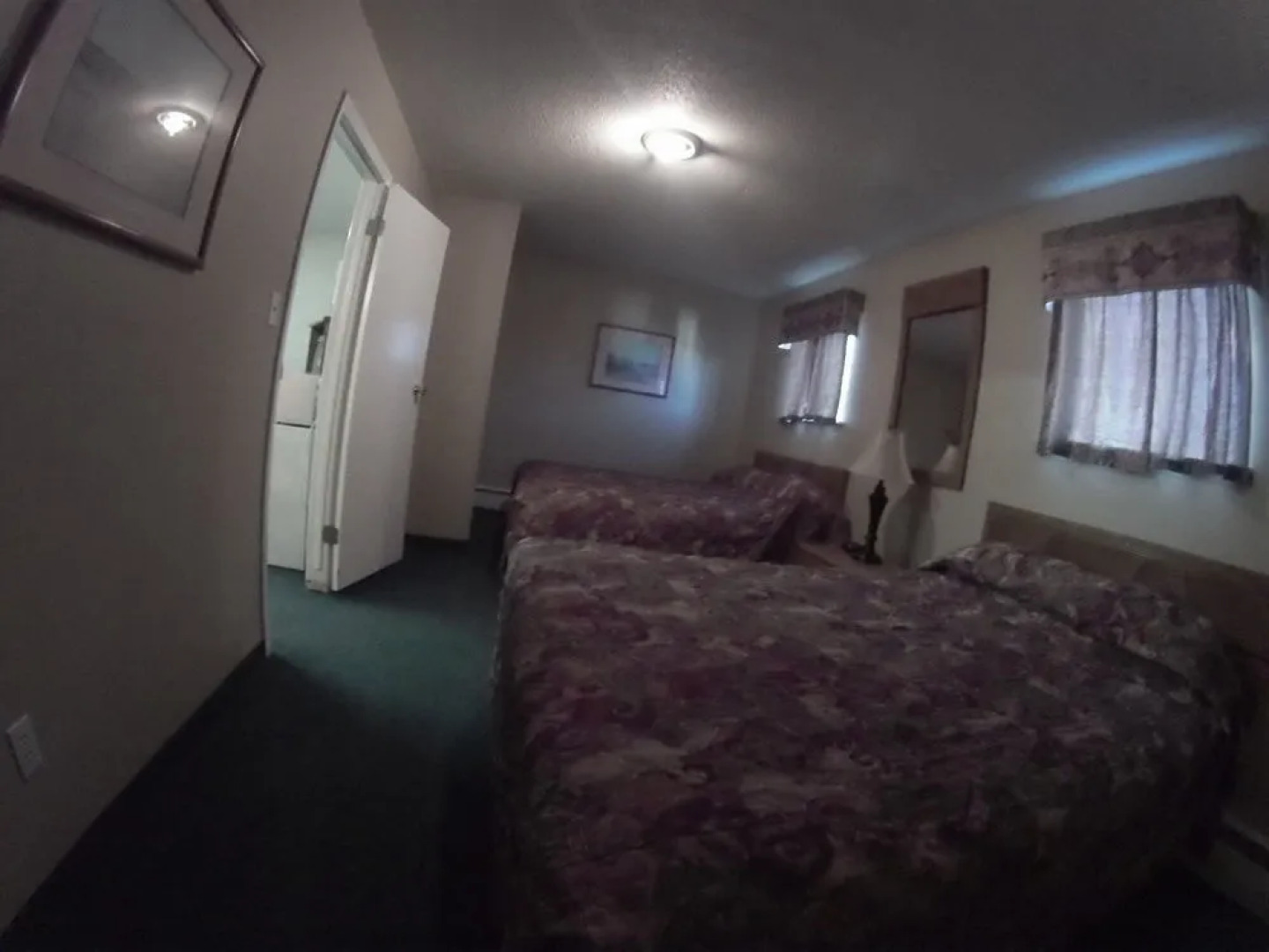 Outpost Motel & Kitchenette Suites