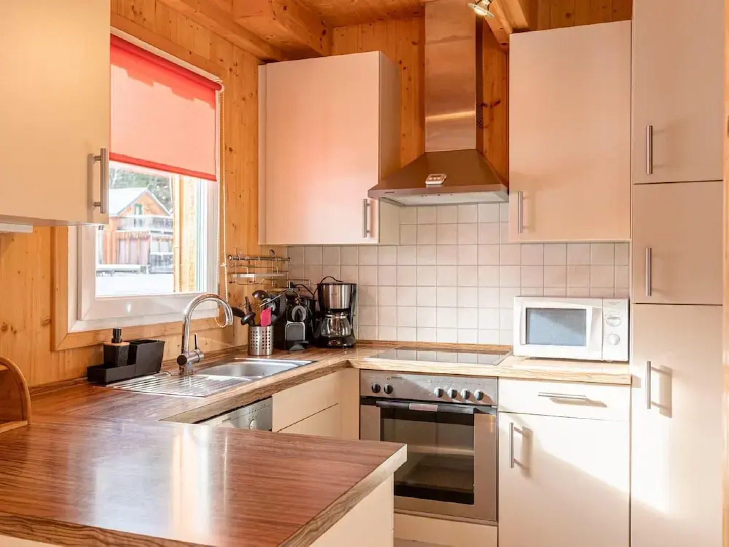 Charming Chalet With Terrace