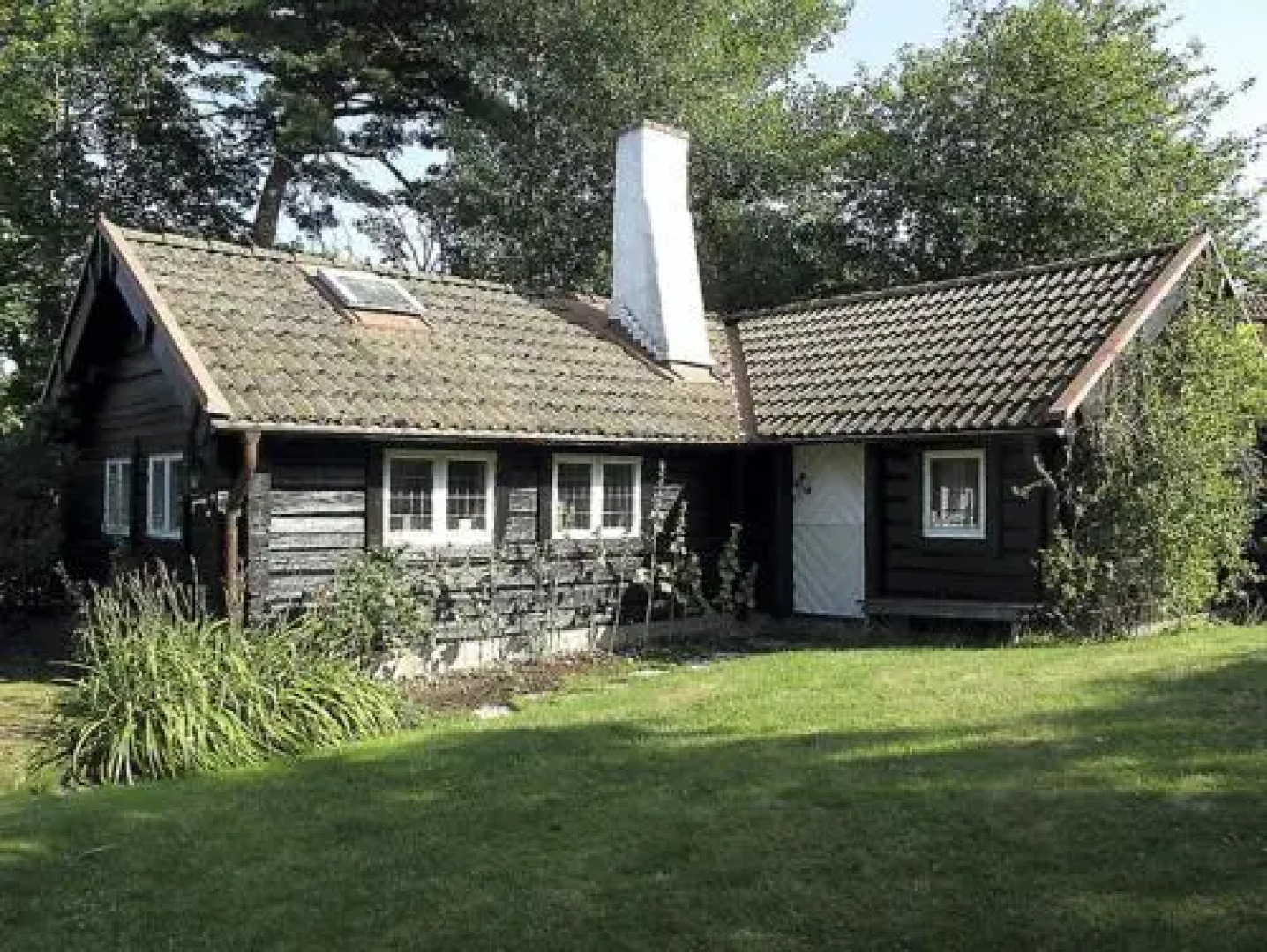 Havsnära 1700-tals Timmerstuga