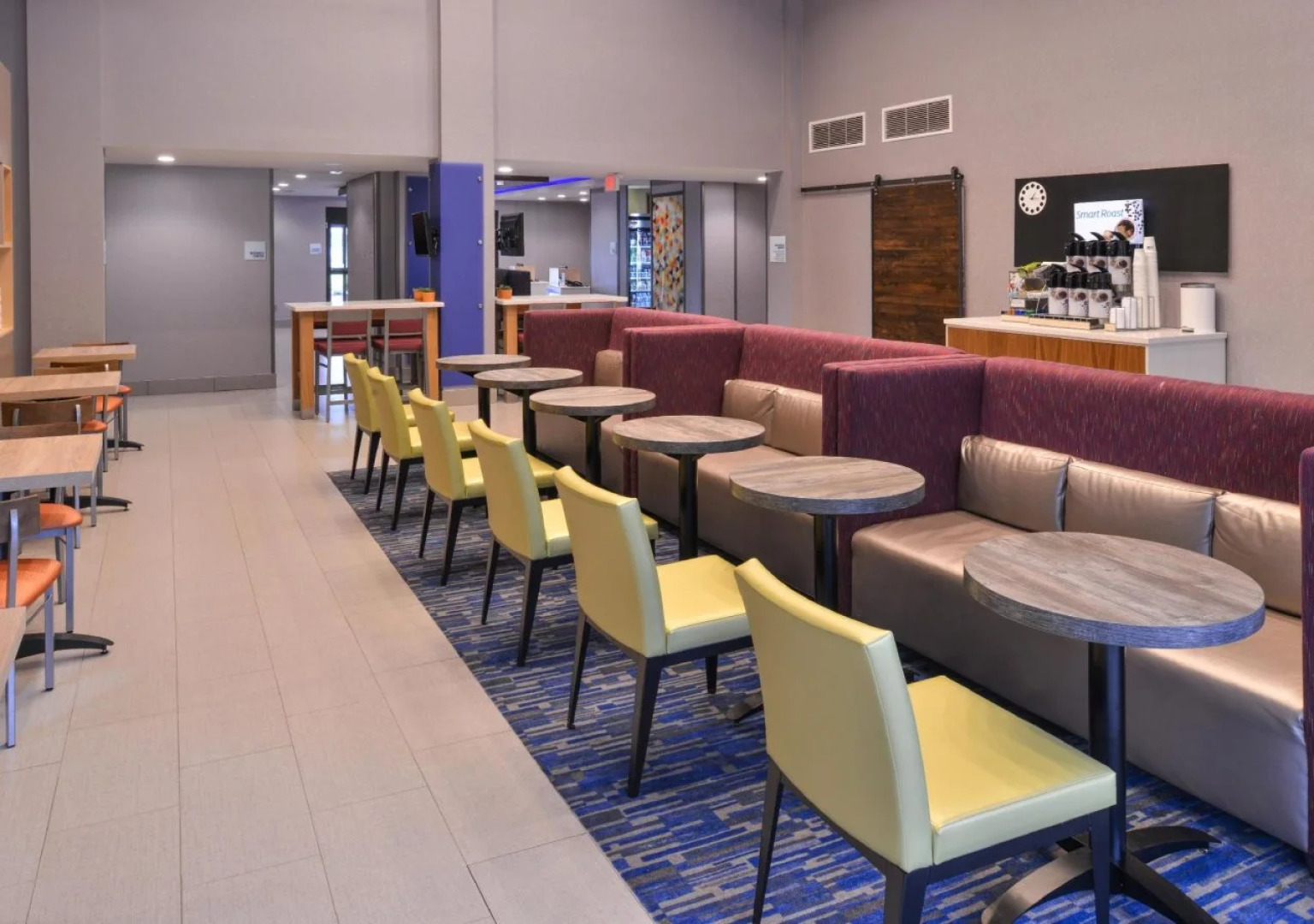 Holiday Inn Express & Suites Bryant - Benton Area by IHG