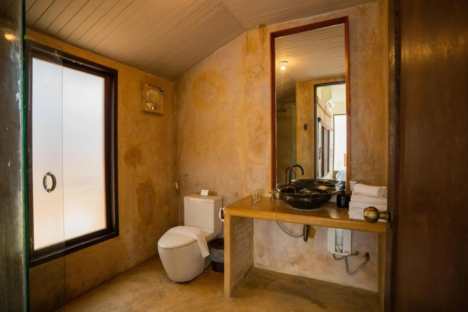 La A Natu Sam Roi Yot