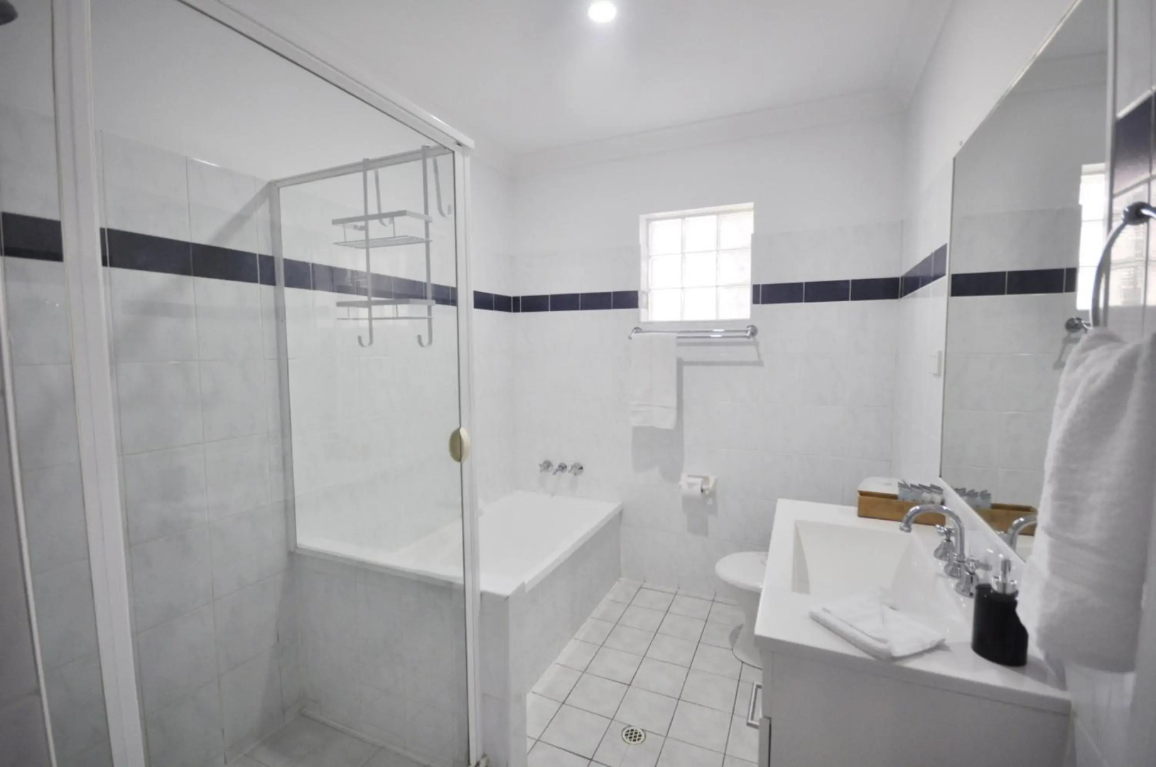 Bellissimo - 2 Bedroom apartment in the Sylvan Beach Resort!