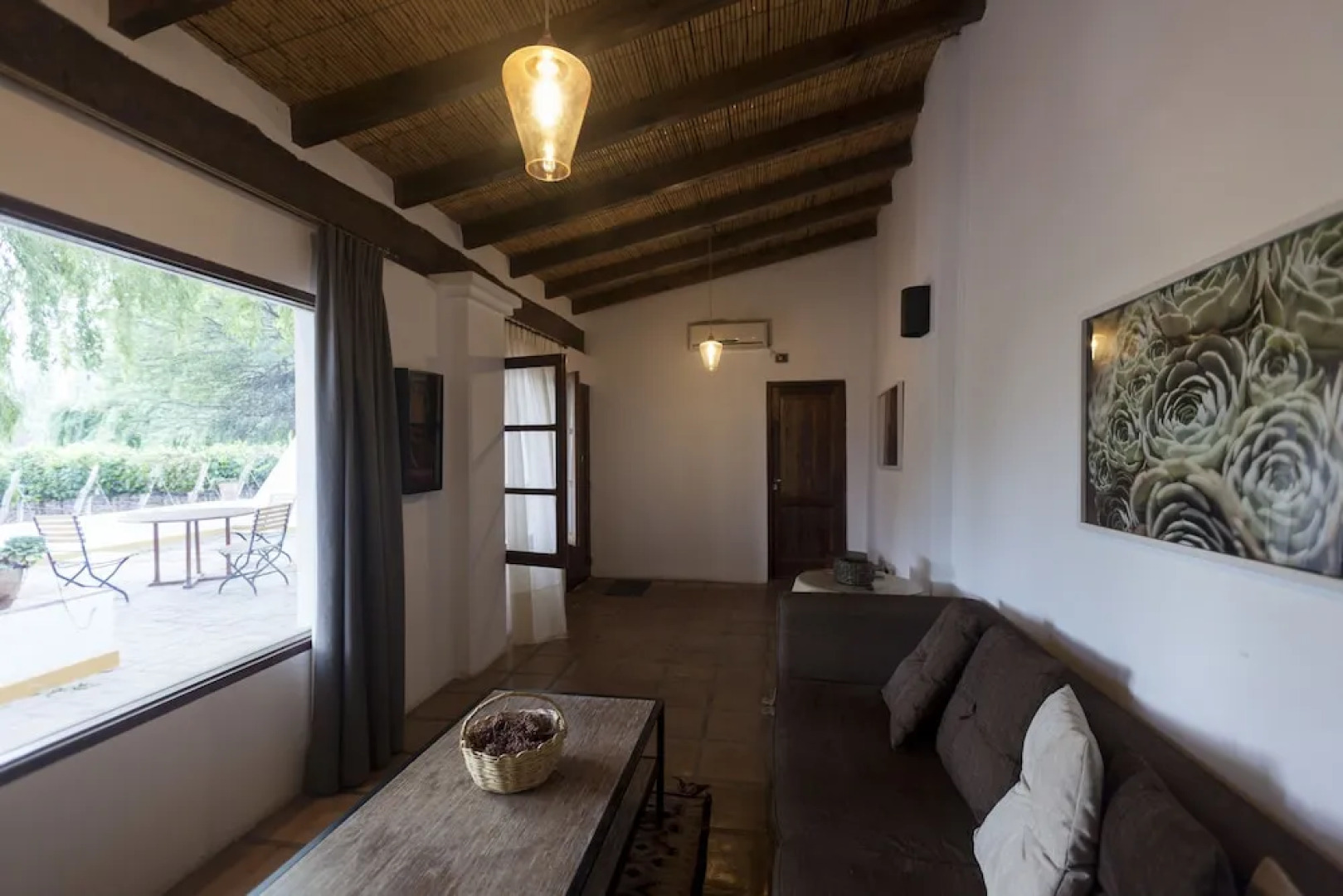 El Porvenir Casa de Bodega