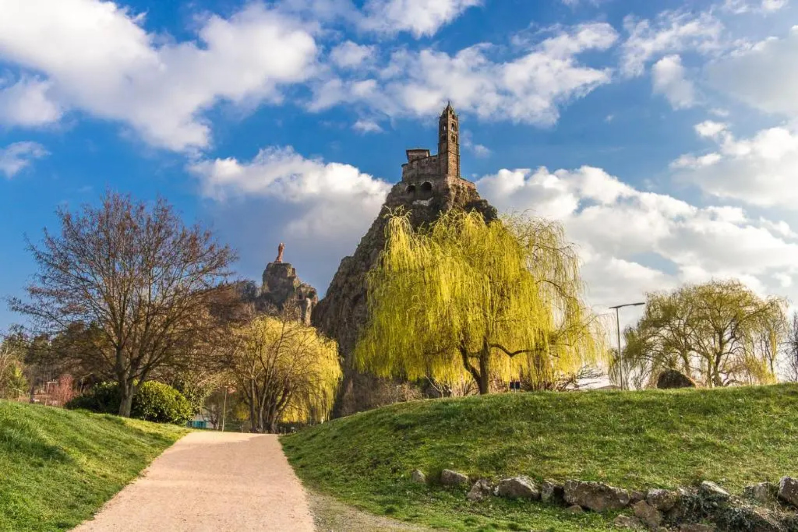 Stationnement gratuit, 2 suites parentales, 2 SDB, 3WC, Cuisine équipée