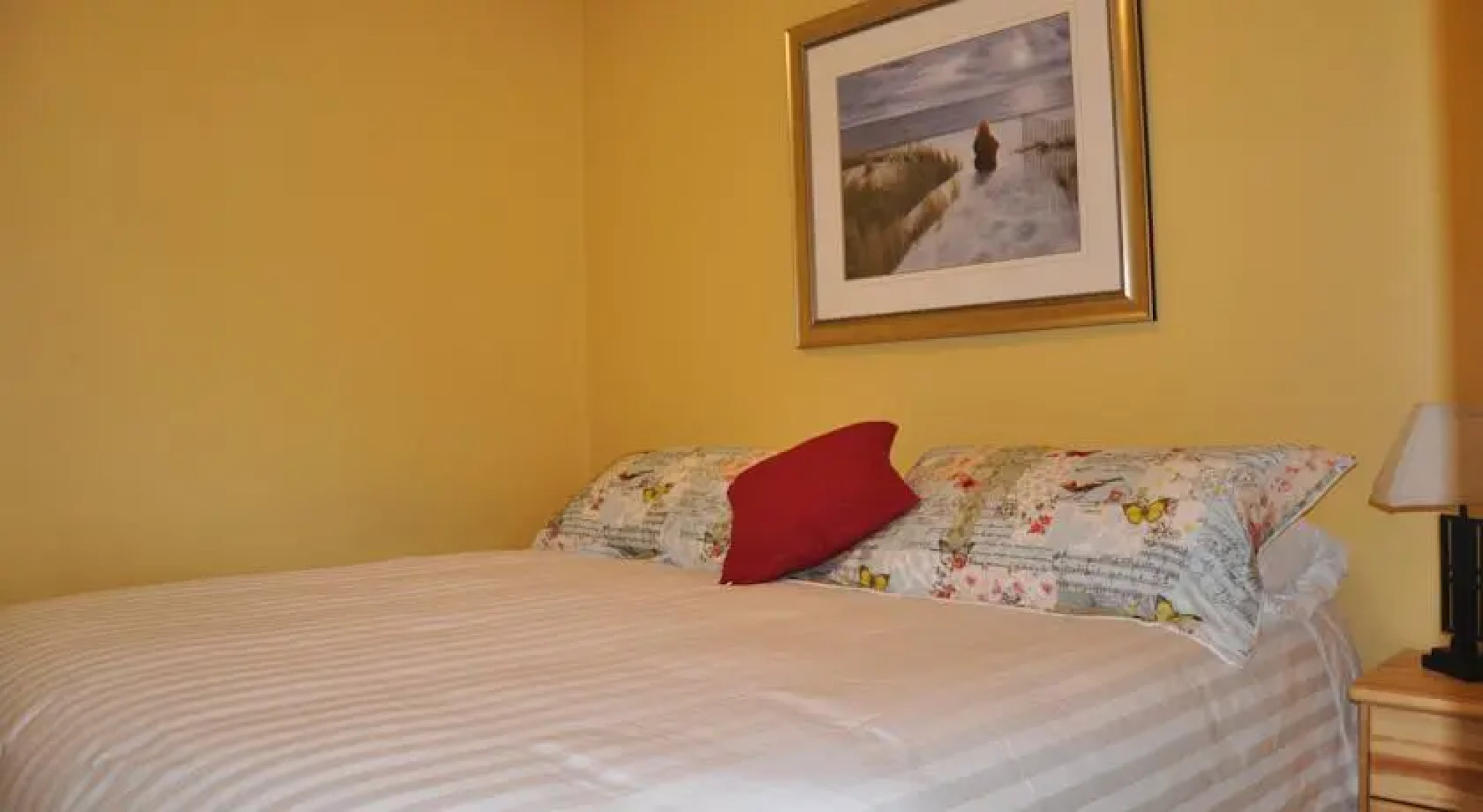 Lakeview Suites & Vacation Rentals