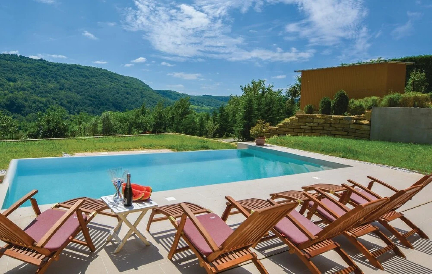 Amazing Home in Smarje With Sauna, Wifi and 2 Bedrooms