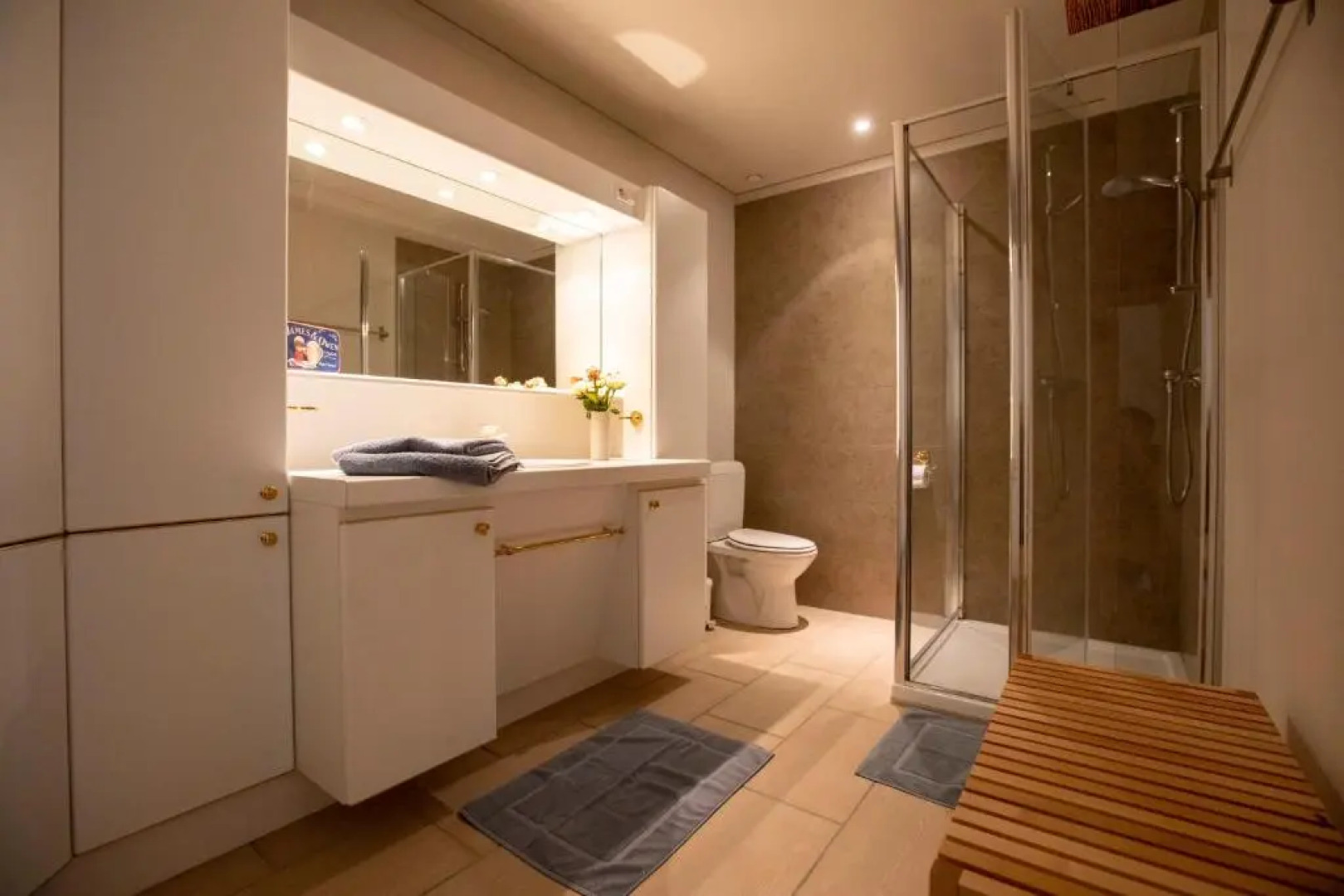 Les Avernas En Haut Romantic Getaway