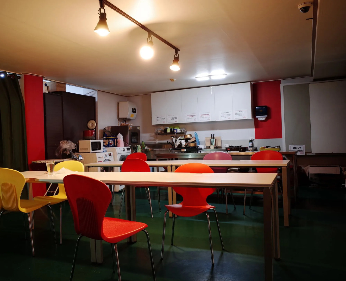 Kimchee Downtown Guesthouse - Hostel