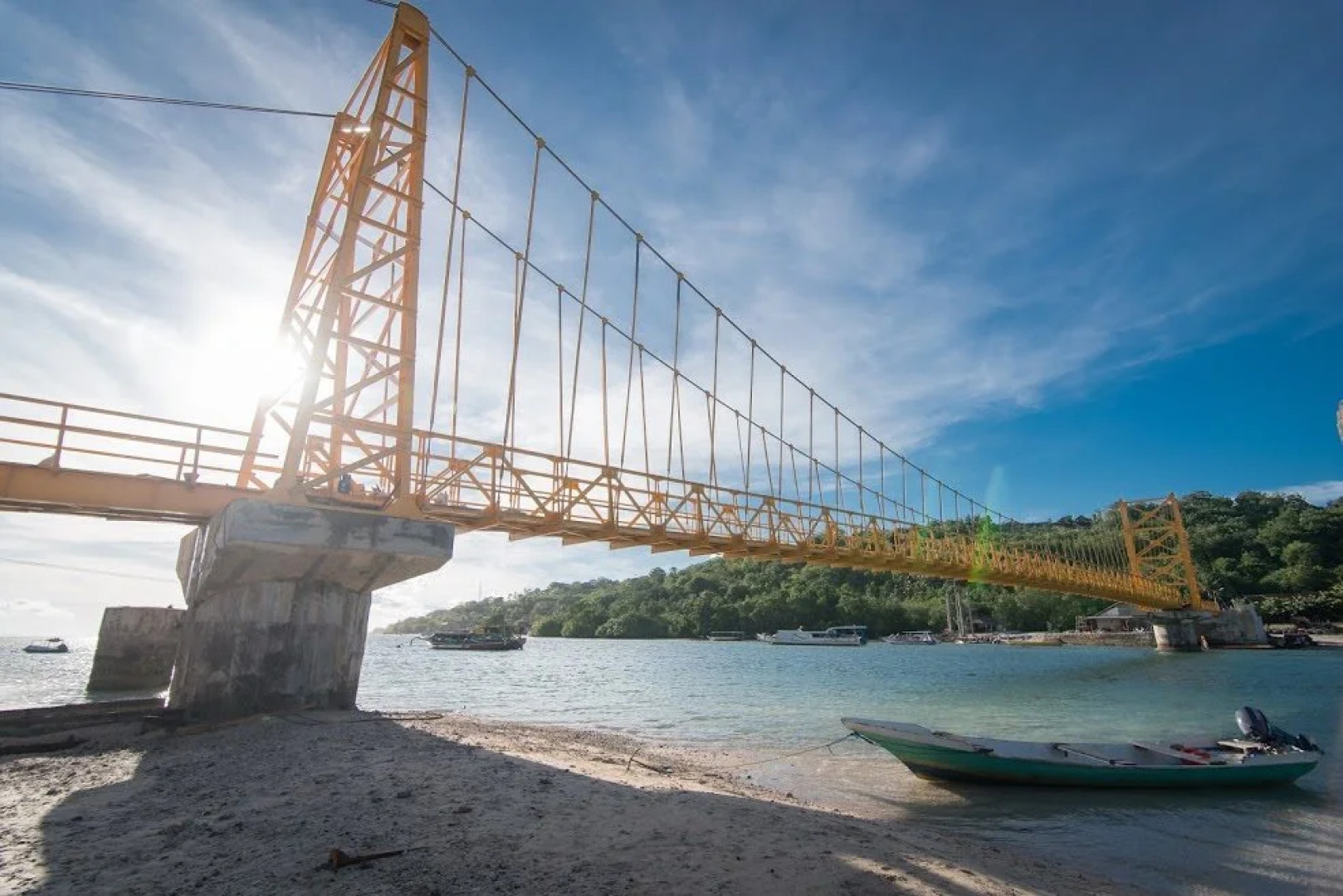 Yellow Bridge Guesthouse Ceningan