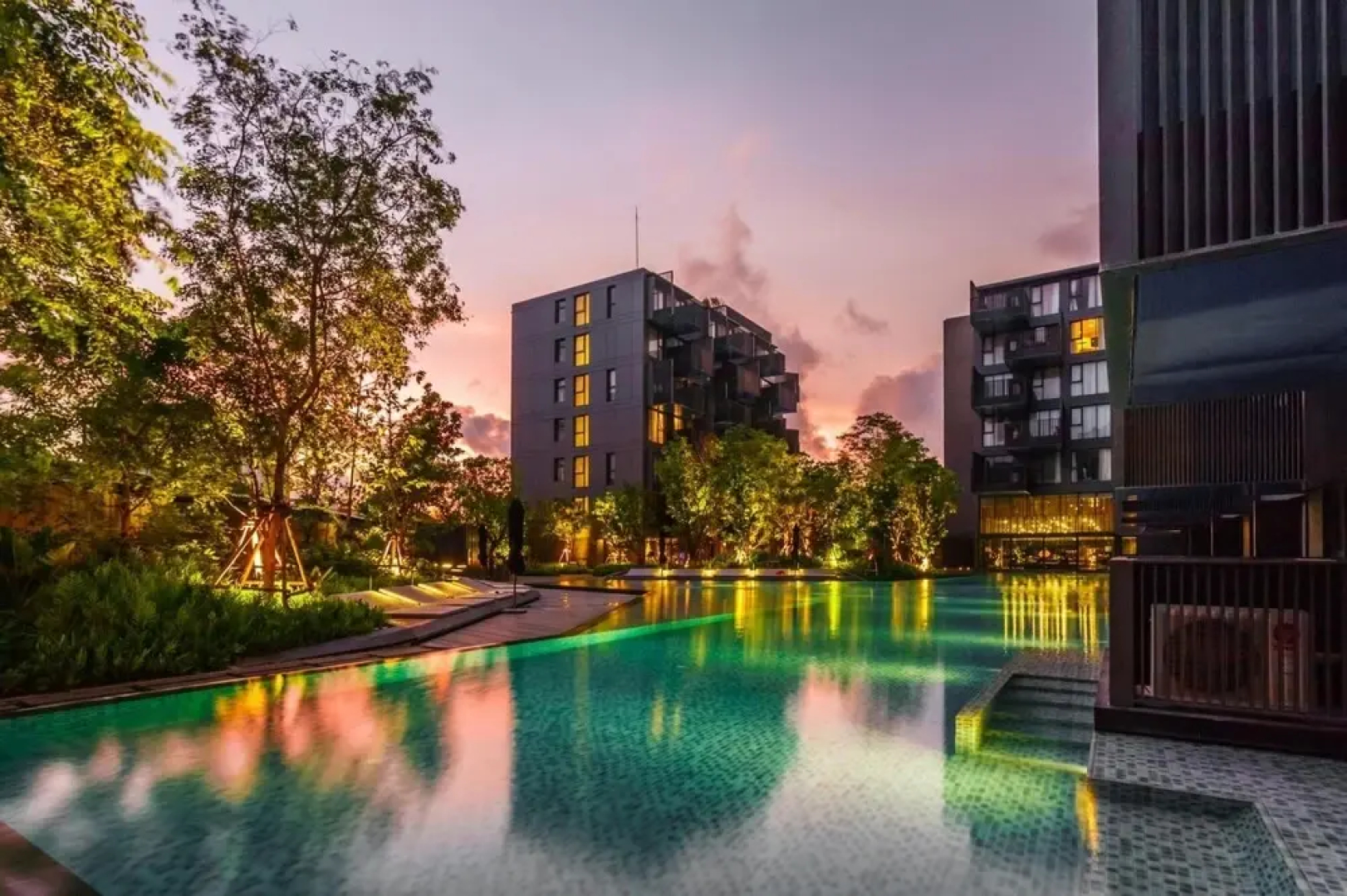 Spacious and Clean Apartment in The Deck Patong