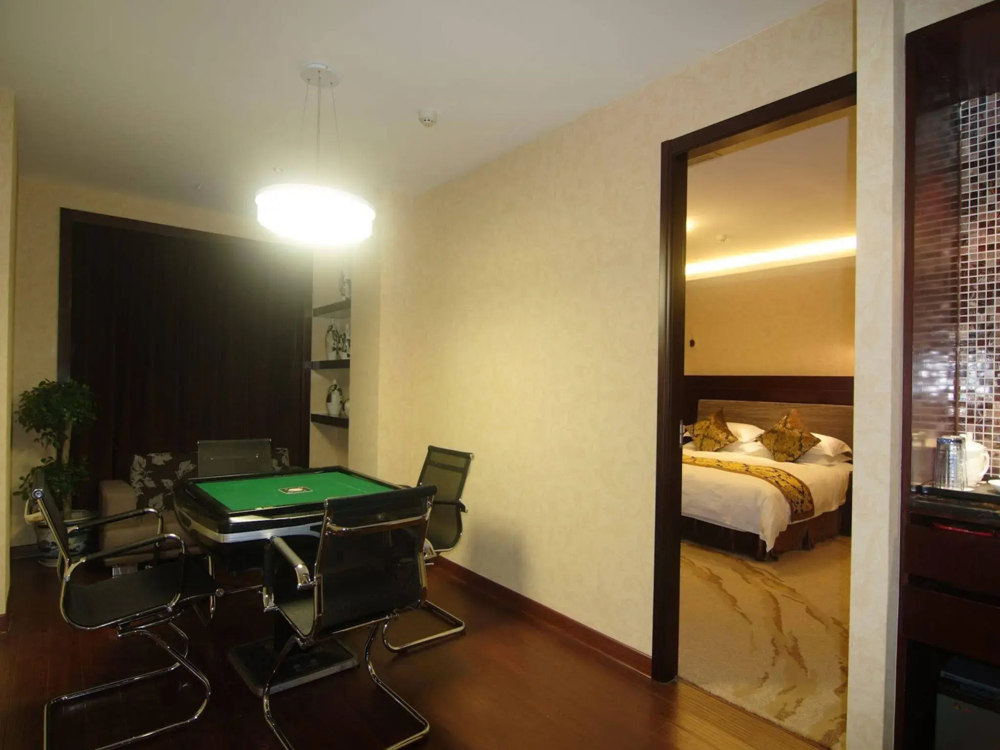 Byland Star Hotel