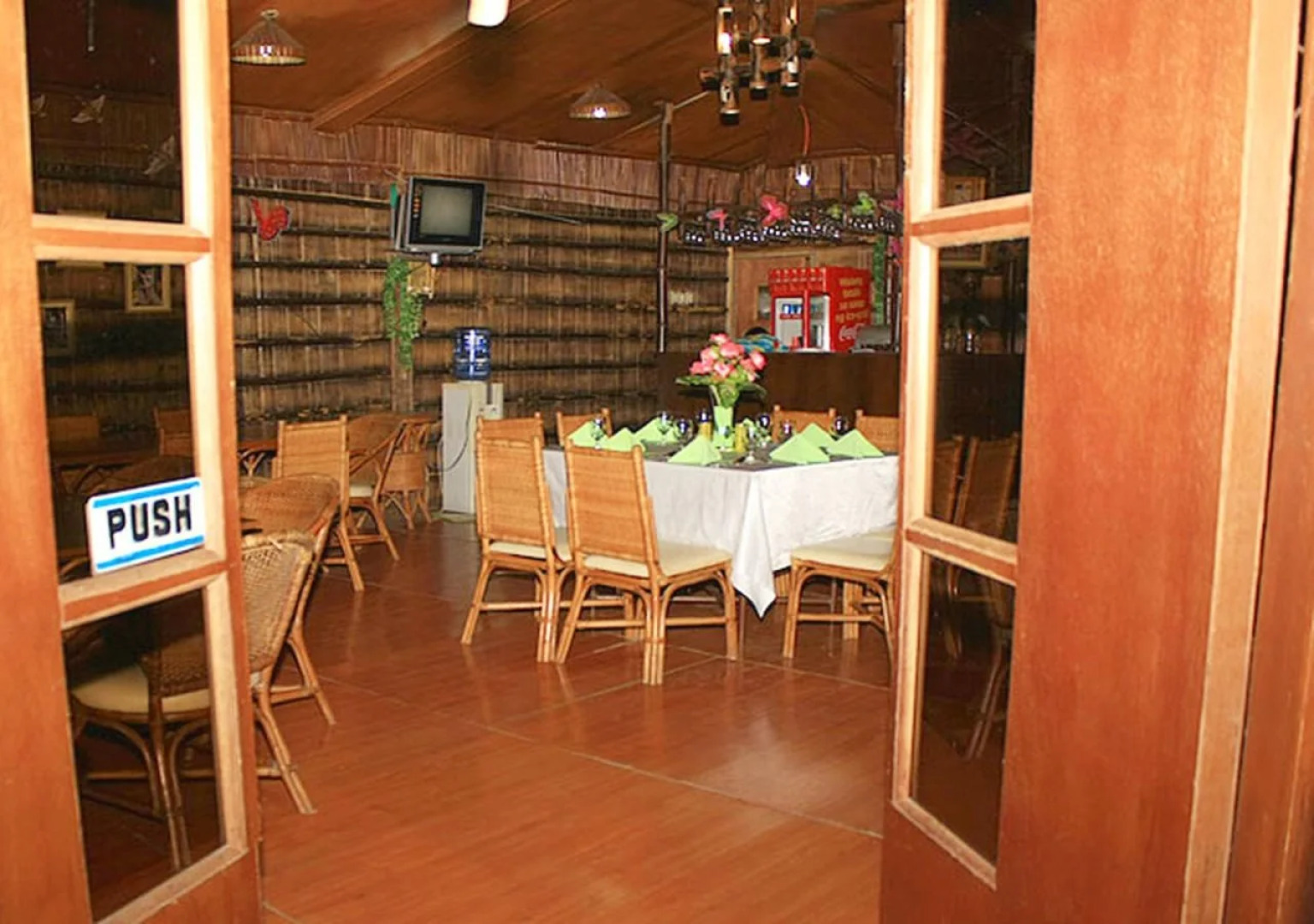 Islandia Alaminos Hotel