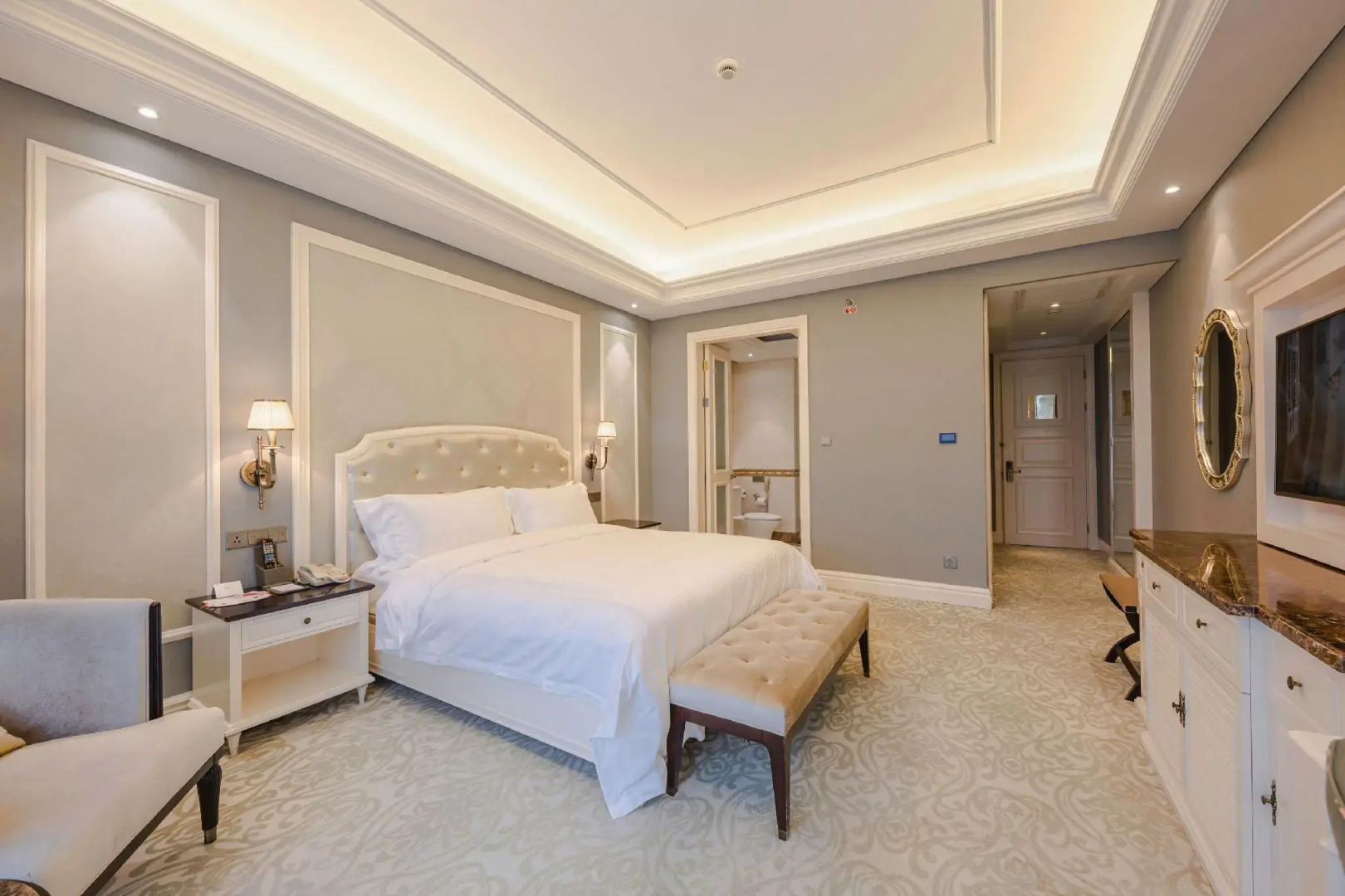 Yin Run Jin Jiang Castle Hotel