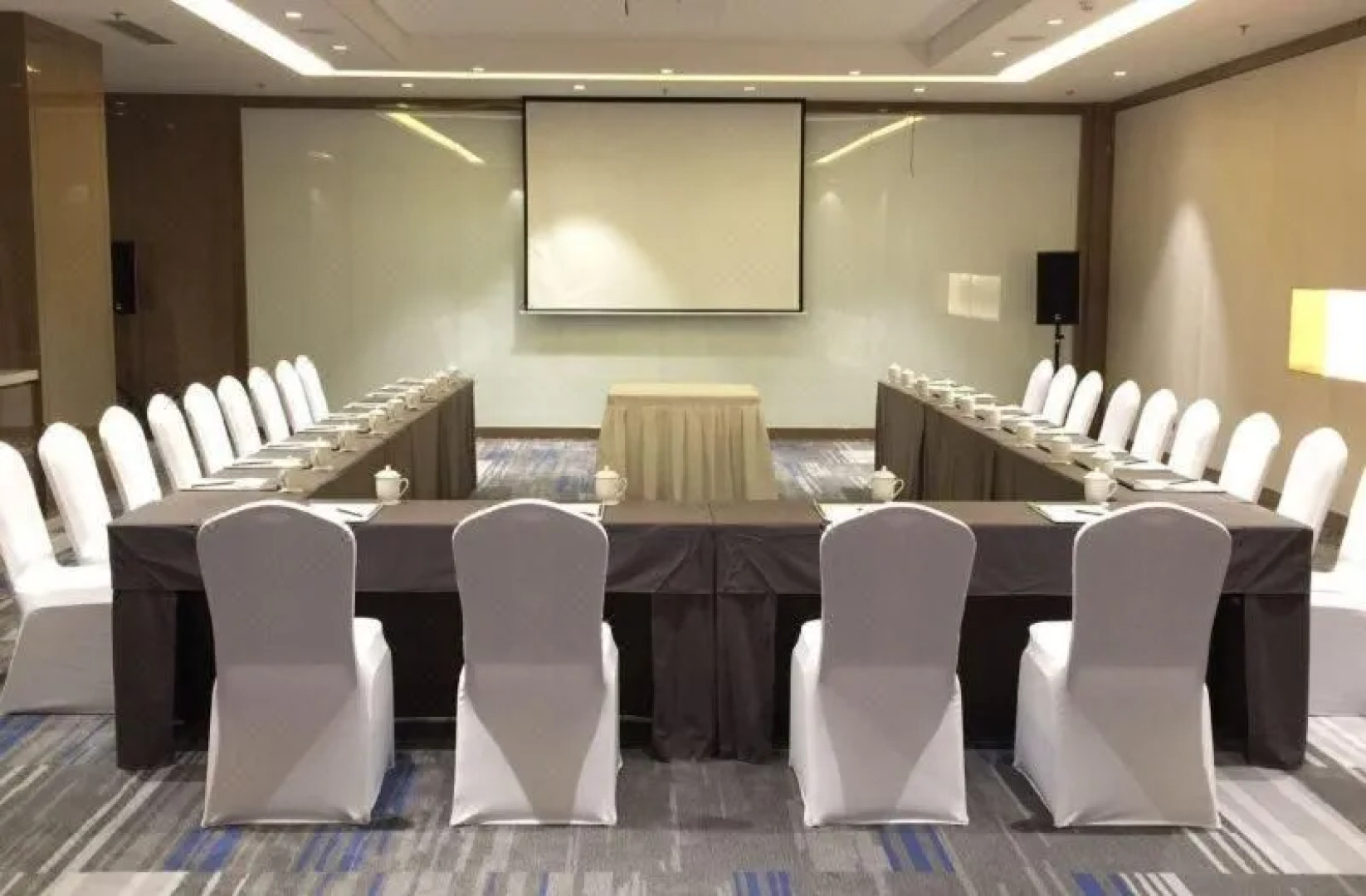 Howard Johnson Jinlian Business Club Hotel Shenyang