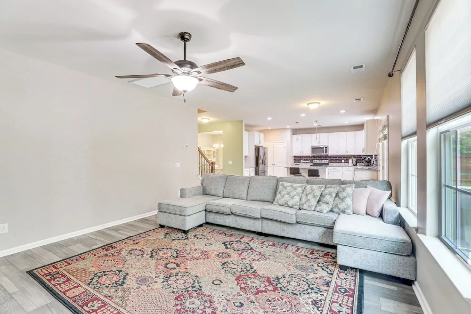 Pet-friendly Ladson Home: 23 Mi to Charleston!
