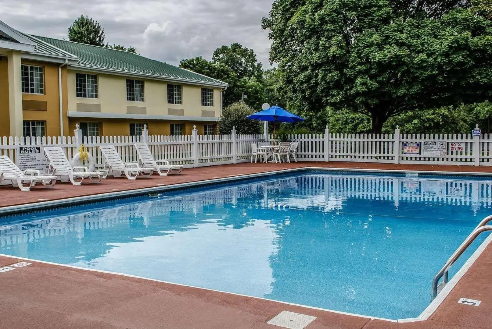 Baymont by Wyndham Harrisburg